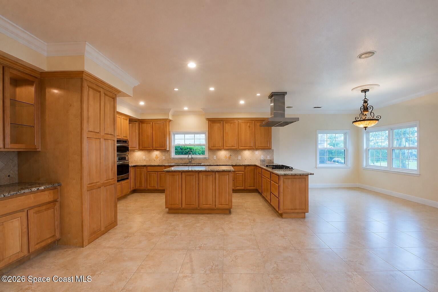 1613 N Indian River Drive Property Photo 18