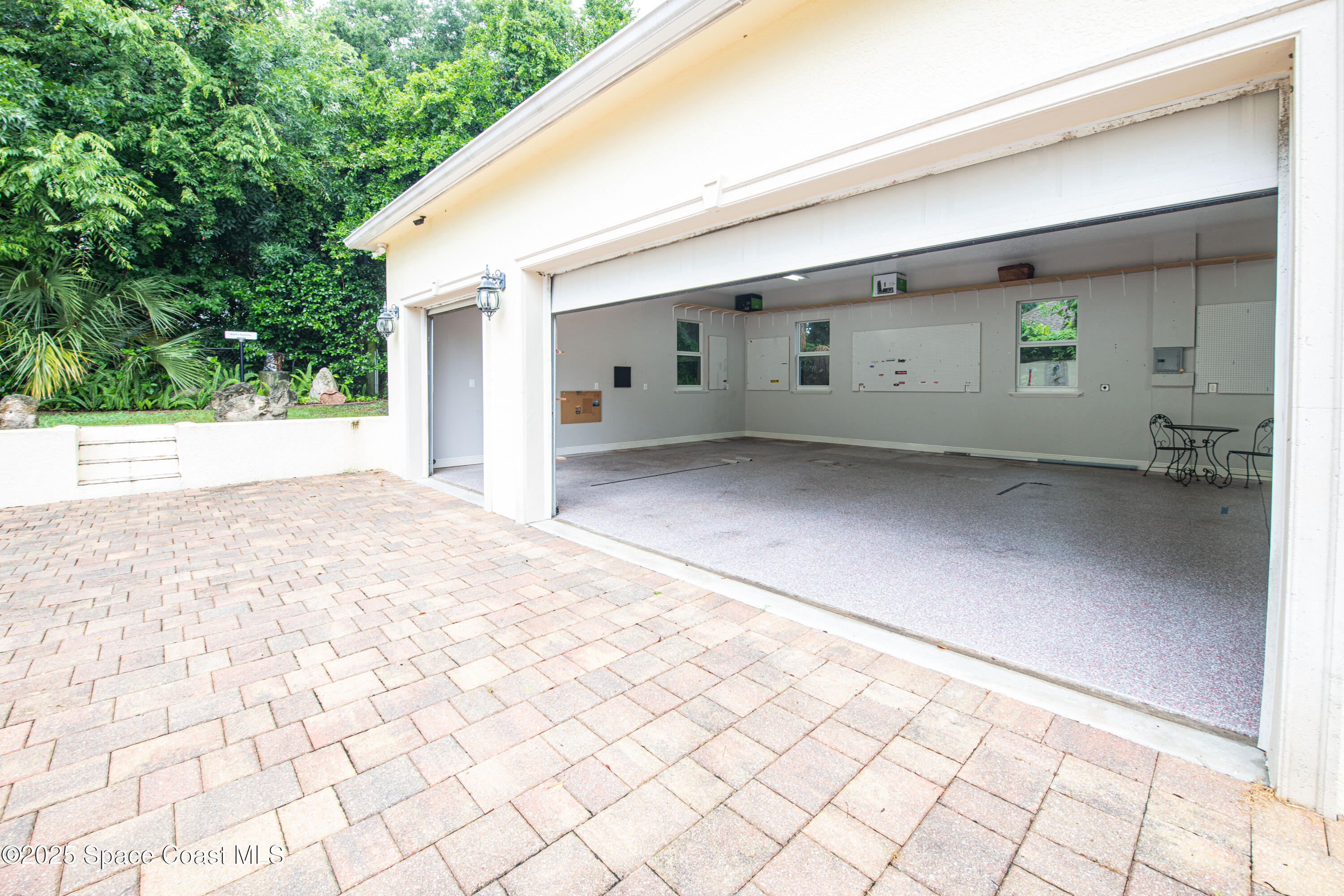 1613 N Indian River Drive Property Photo 46