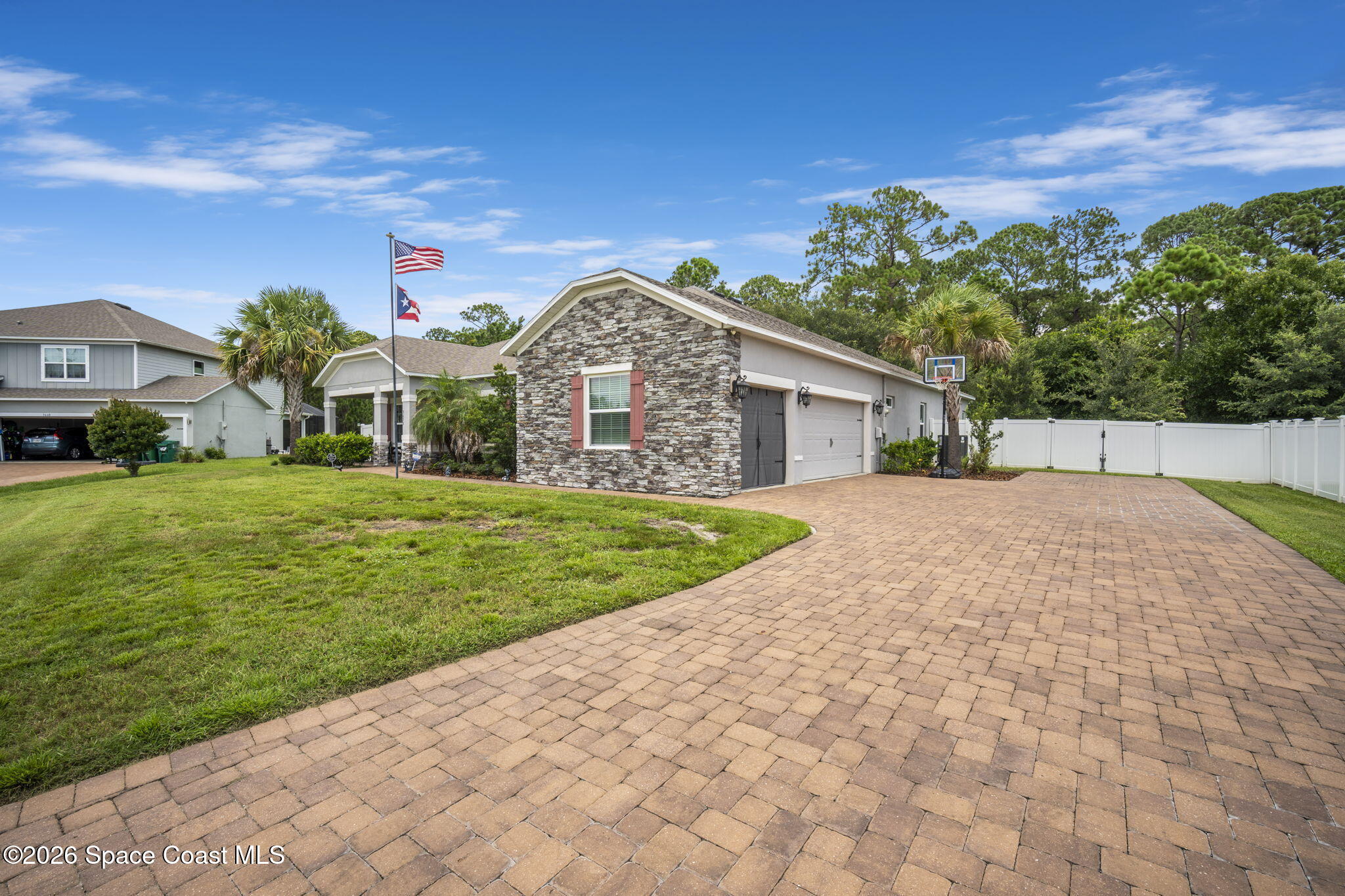 3650 Breezy Point Lane Property Photo 4
