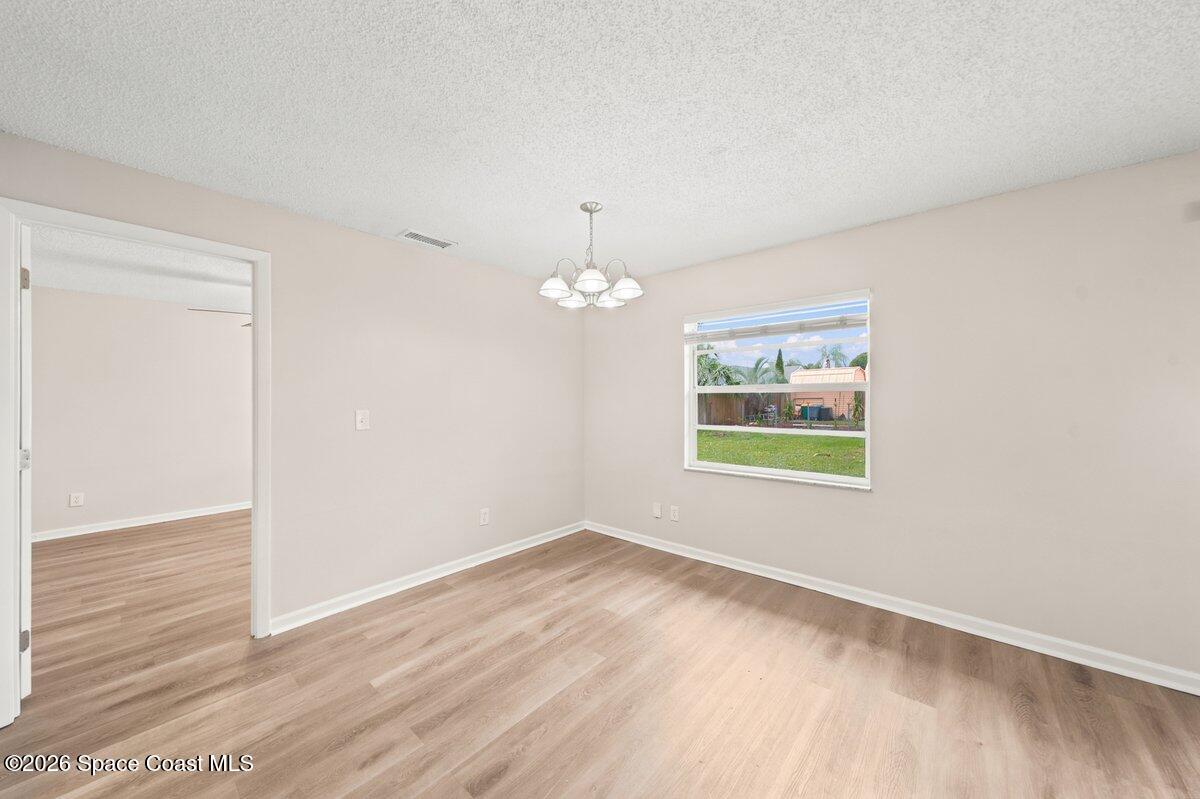 3386 Jay Tee Drive Property Photo 8