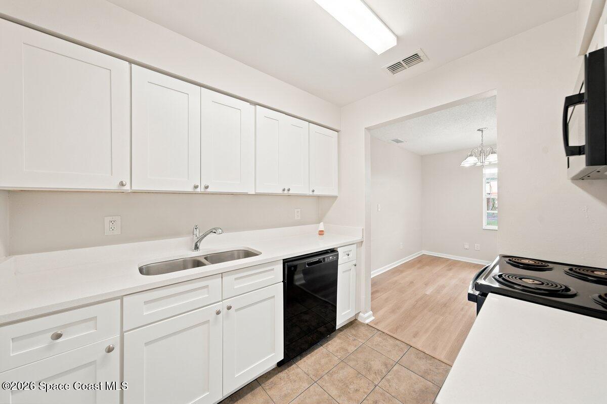 3386 Jay Tee Drive Property Photo 10