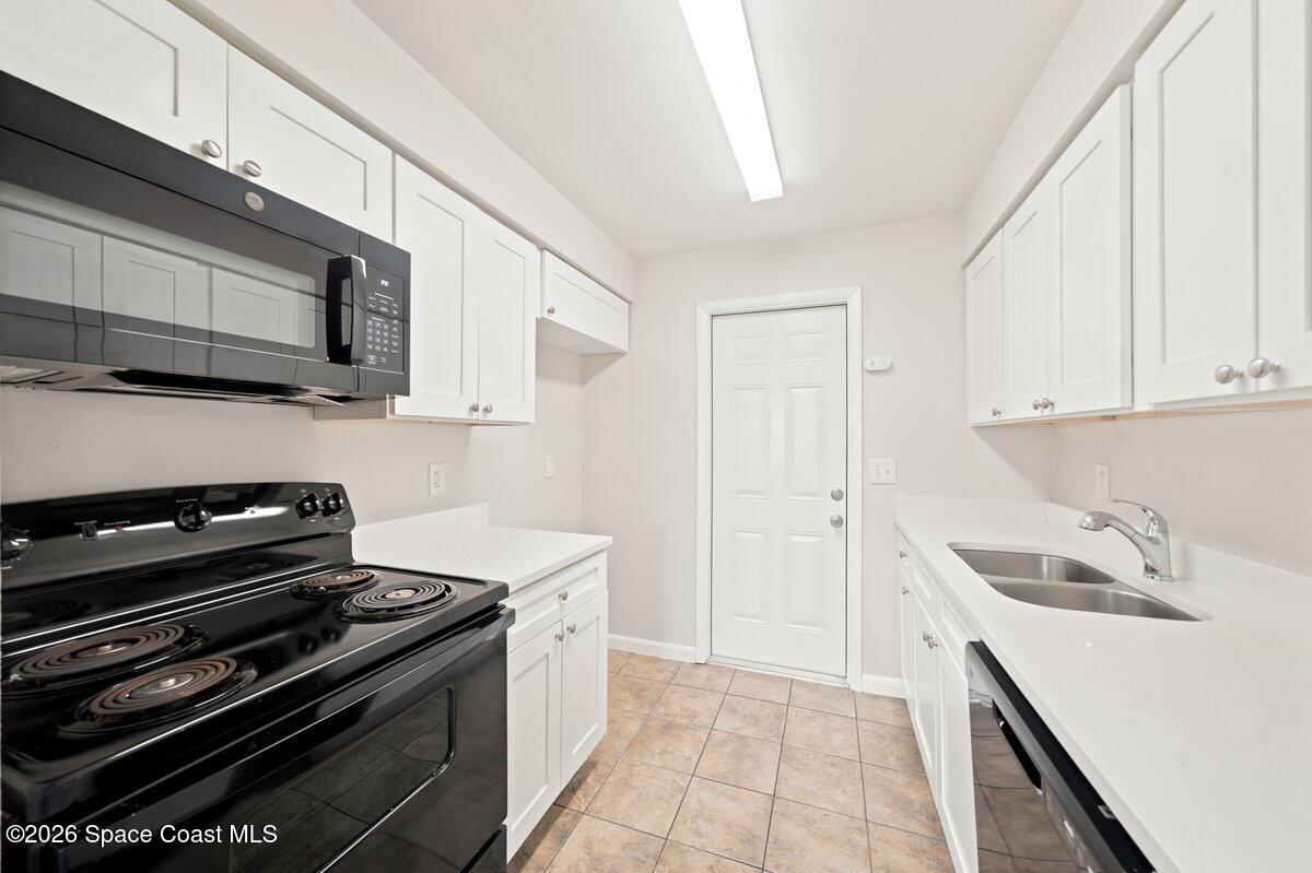 3386 Jay Tee Drive Property Photo 11