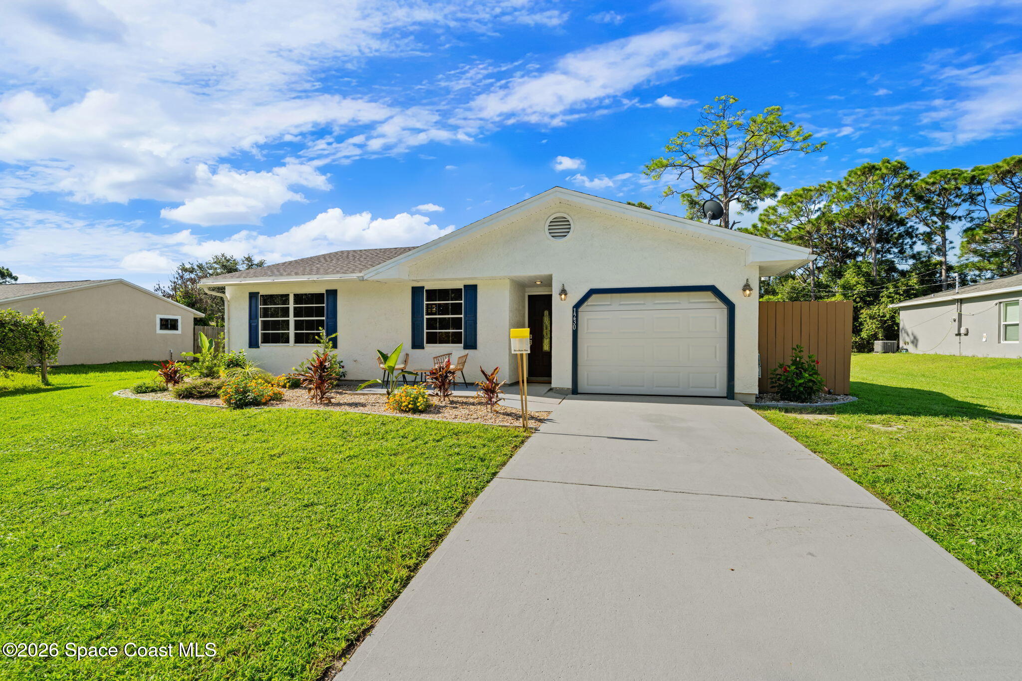 1230 Alcazar Street Se Property Photo 4