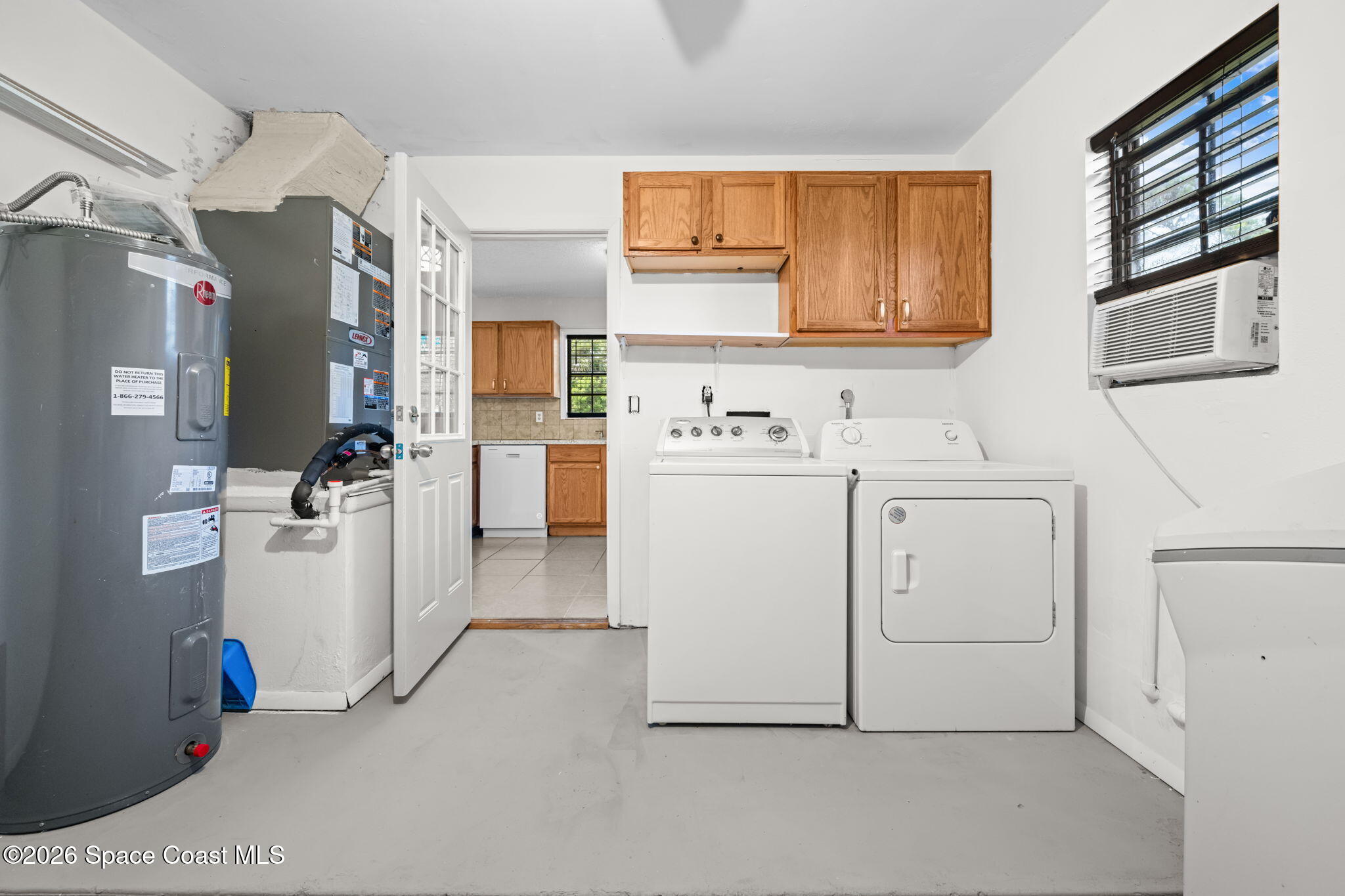 1230 Alcazar Street Se Property Photo 7