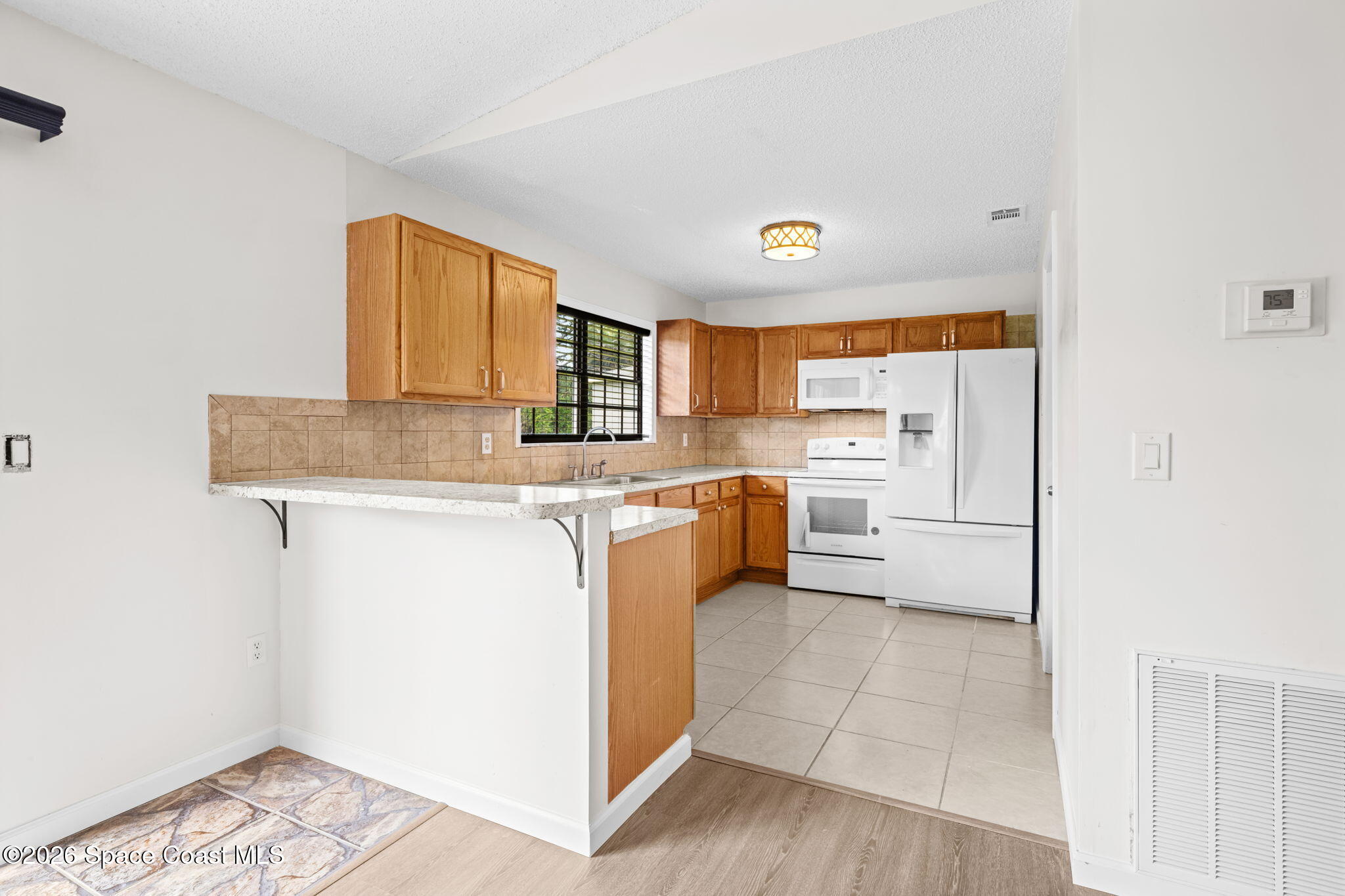 1230 Alcazar Street Se Property Photo 9