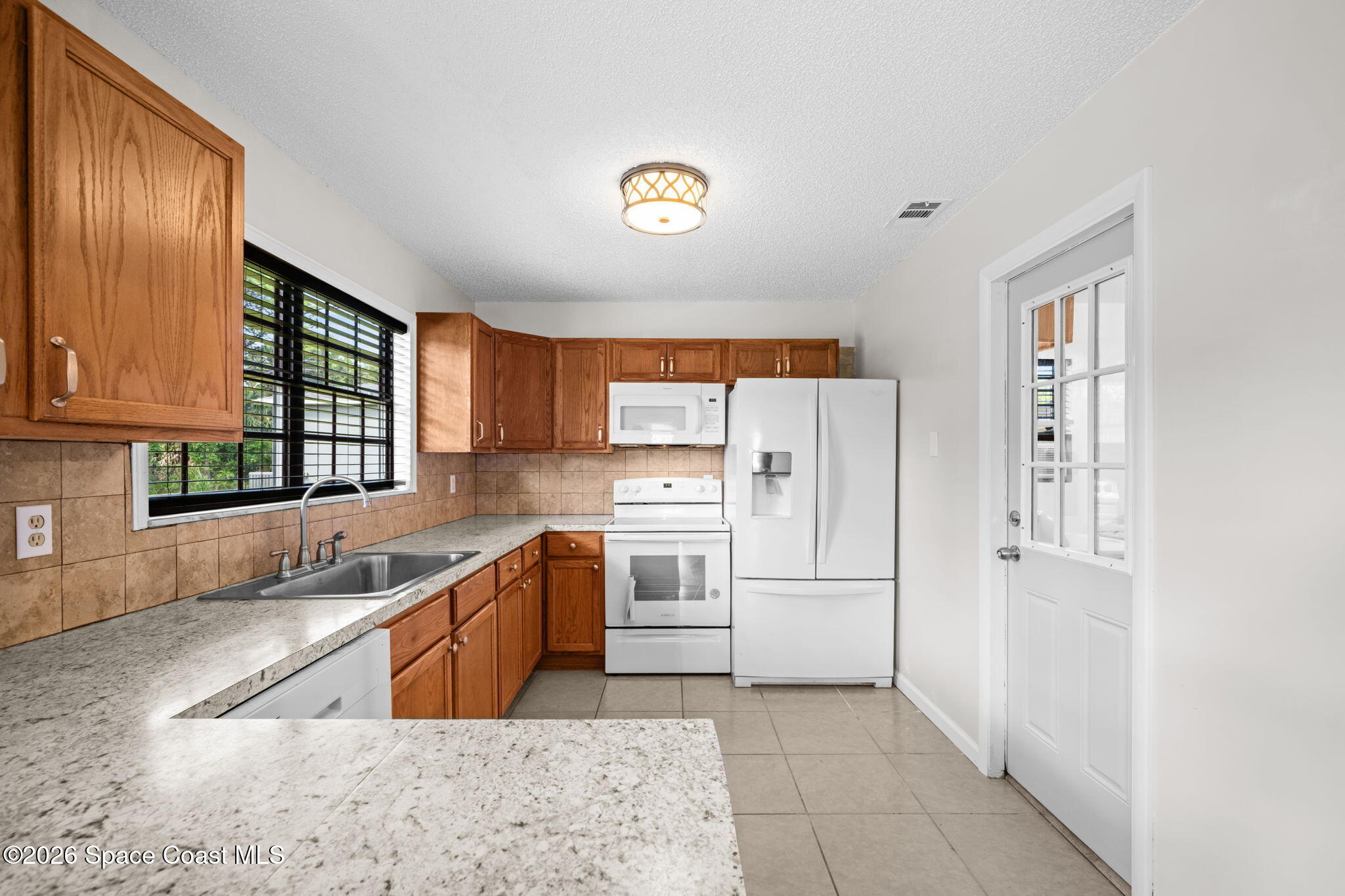 1230 Alcazar Street Se Property Photo 13