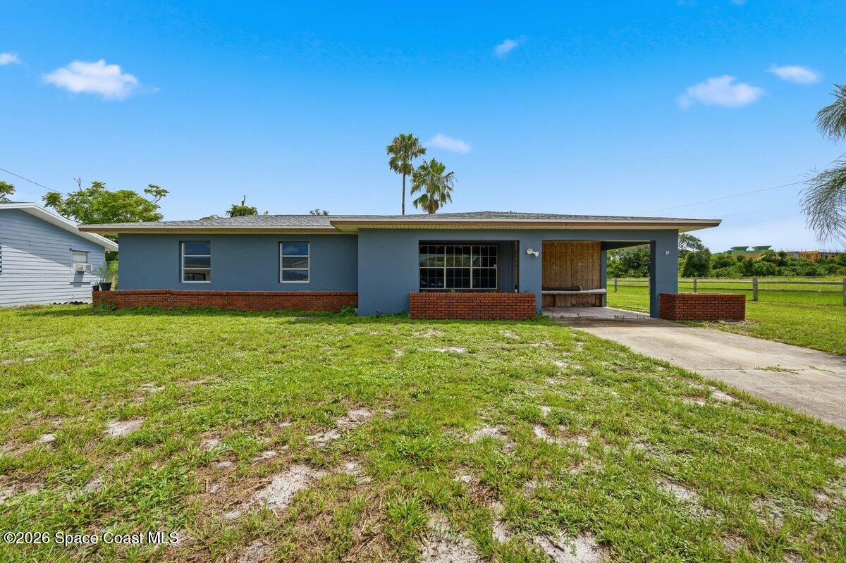 915 Burn Drive NE Property Photo 1