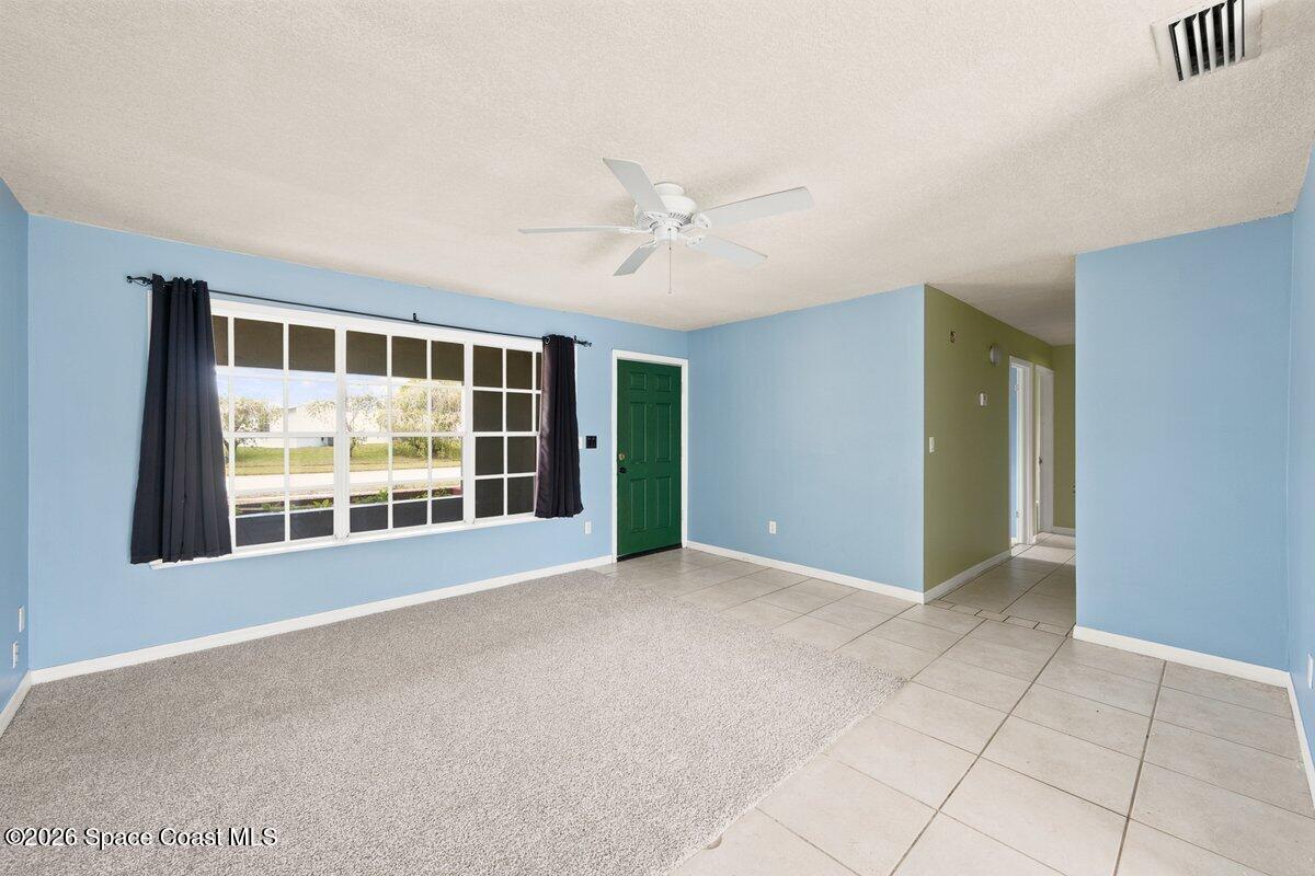 915 Burn Drive Ne Property Photo 4