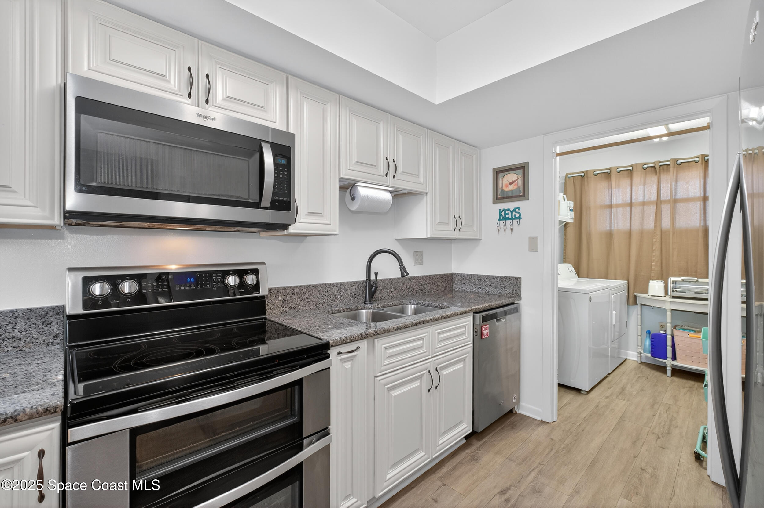 2135 N Courtenay Parkway 236 Property Photo 6