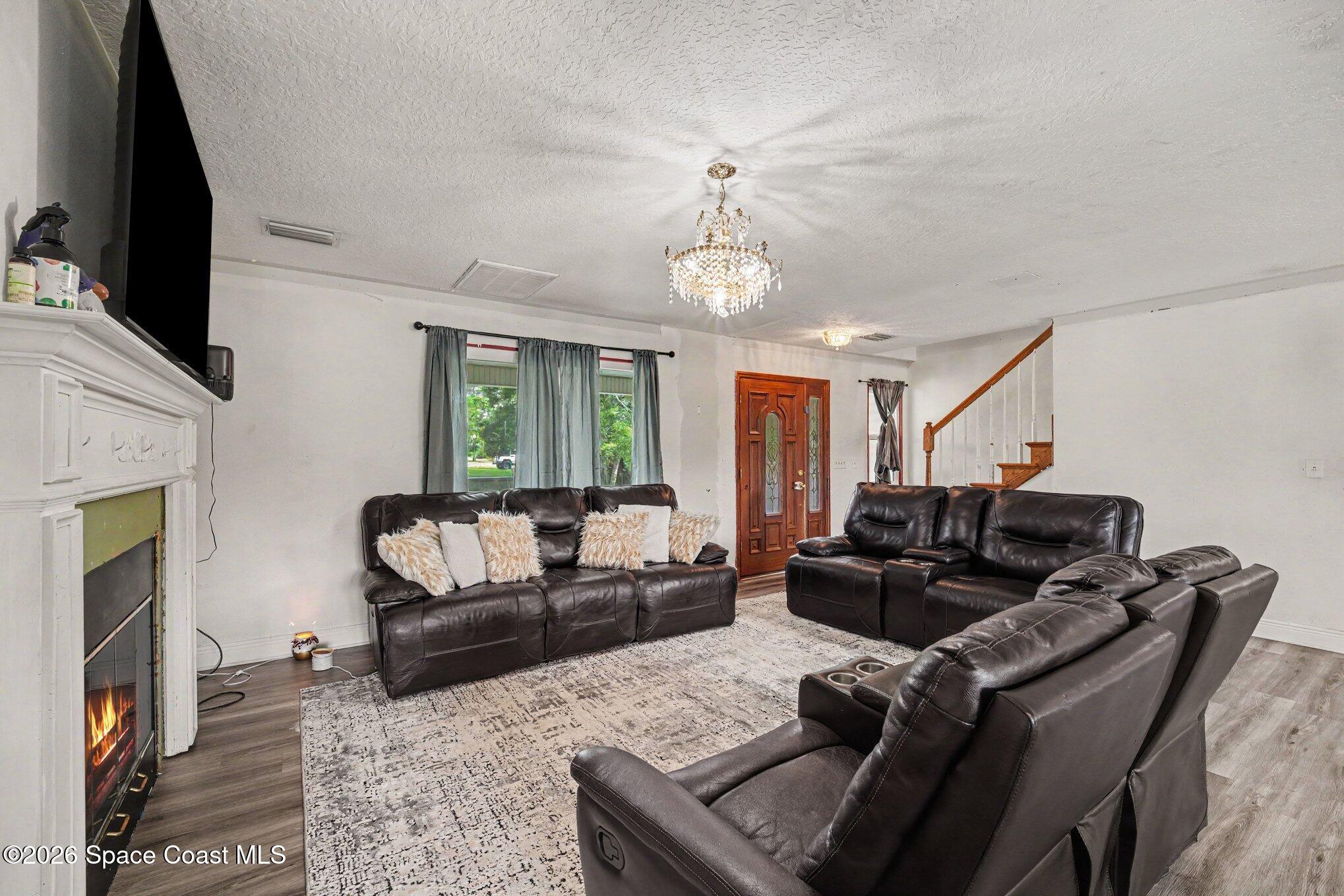 5710 Barna Avenue Property Photo 3