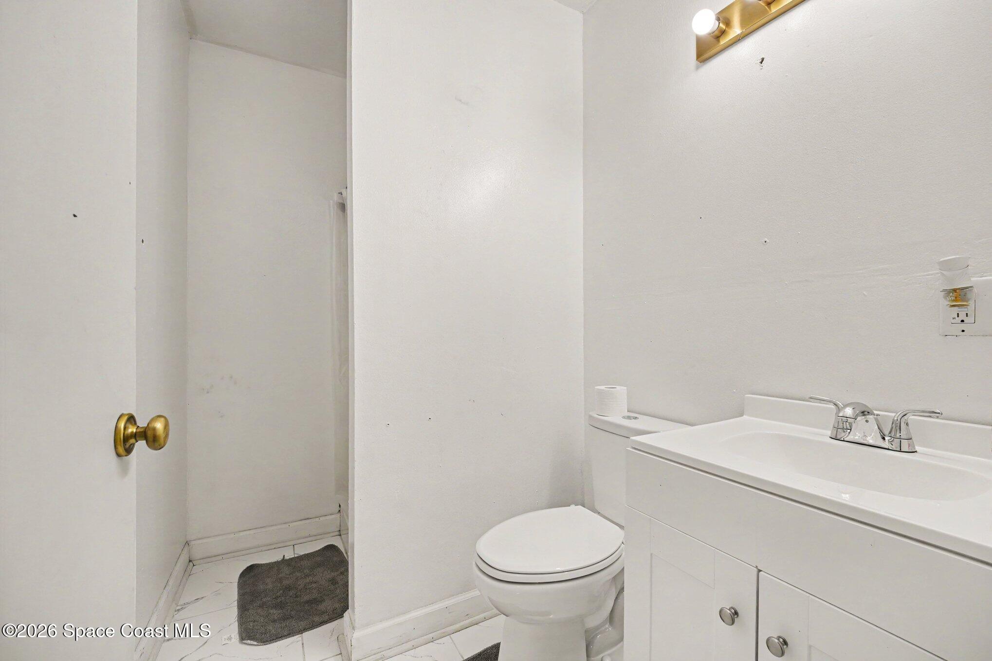 5710 Barna Avenue Property Photo 14