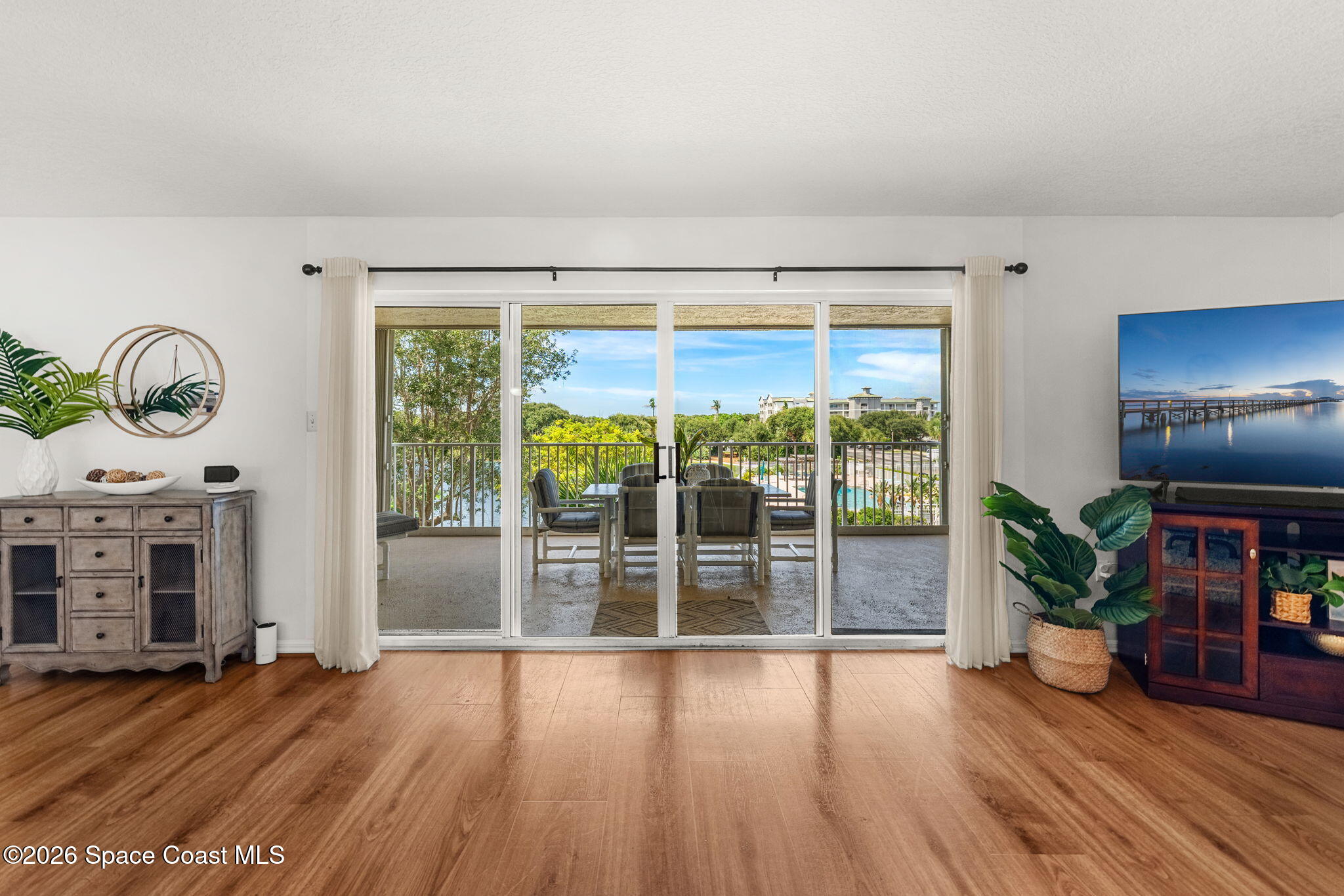 604 Shorewood Drive B302 Property Photo 29