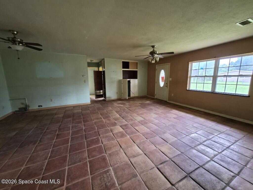 180 Lee Road Property Photo 5