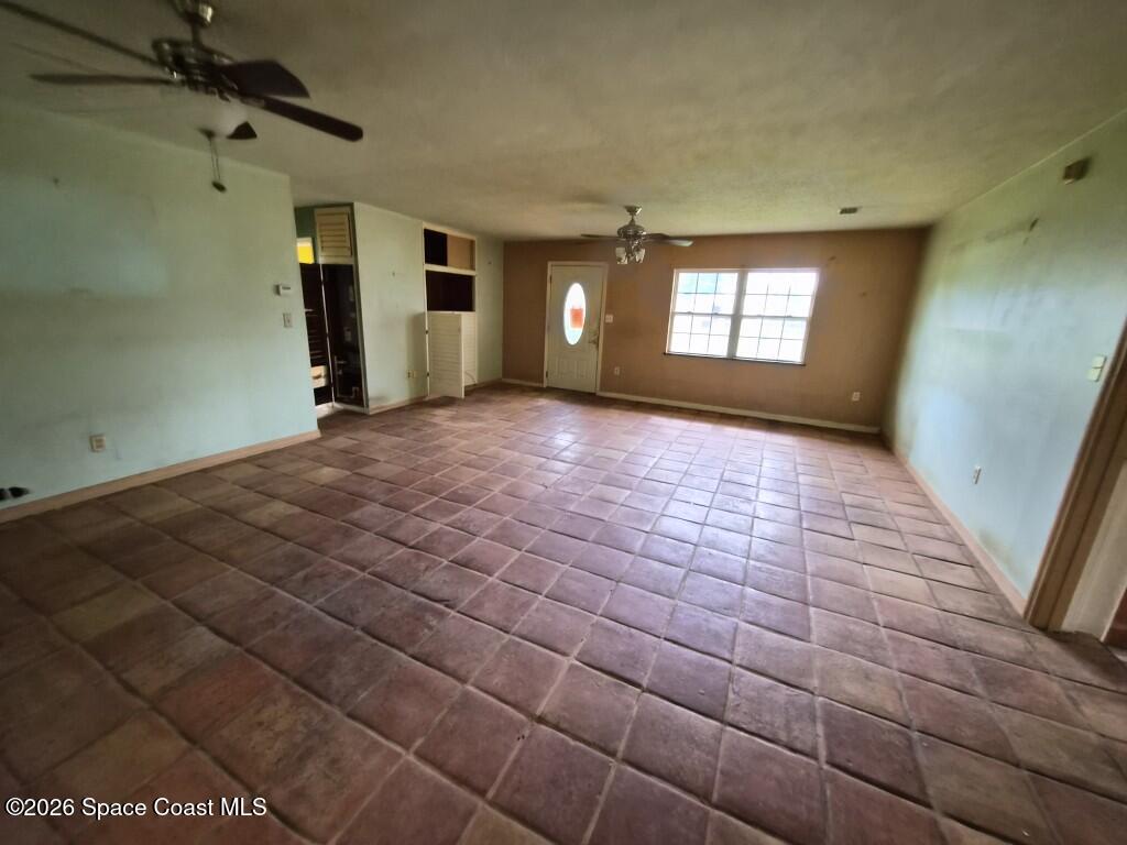 180 Lee Road Property Photo 10