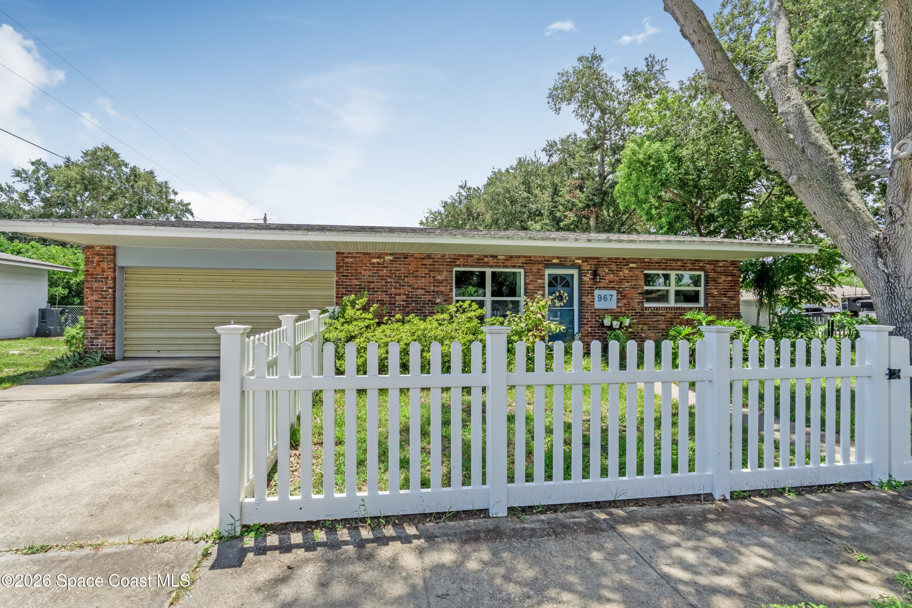 967 Hunter Park Place Property Photo 1