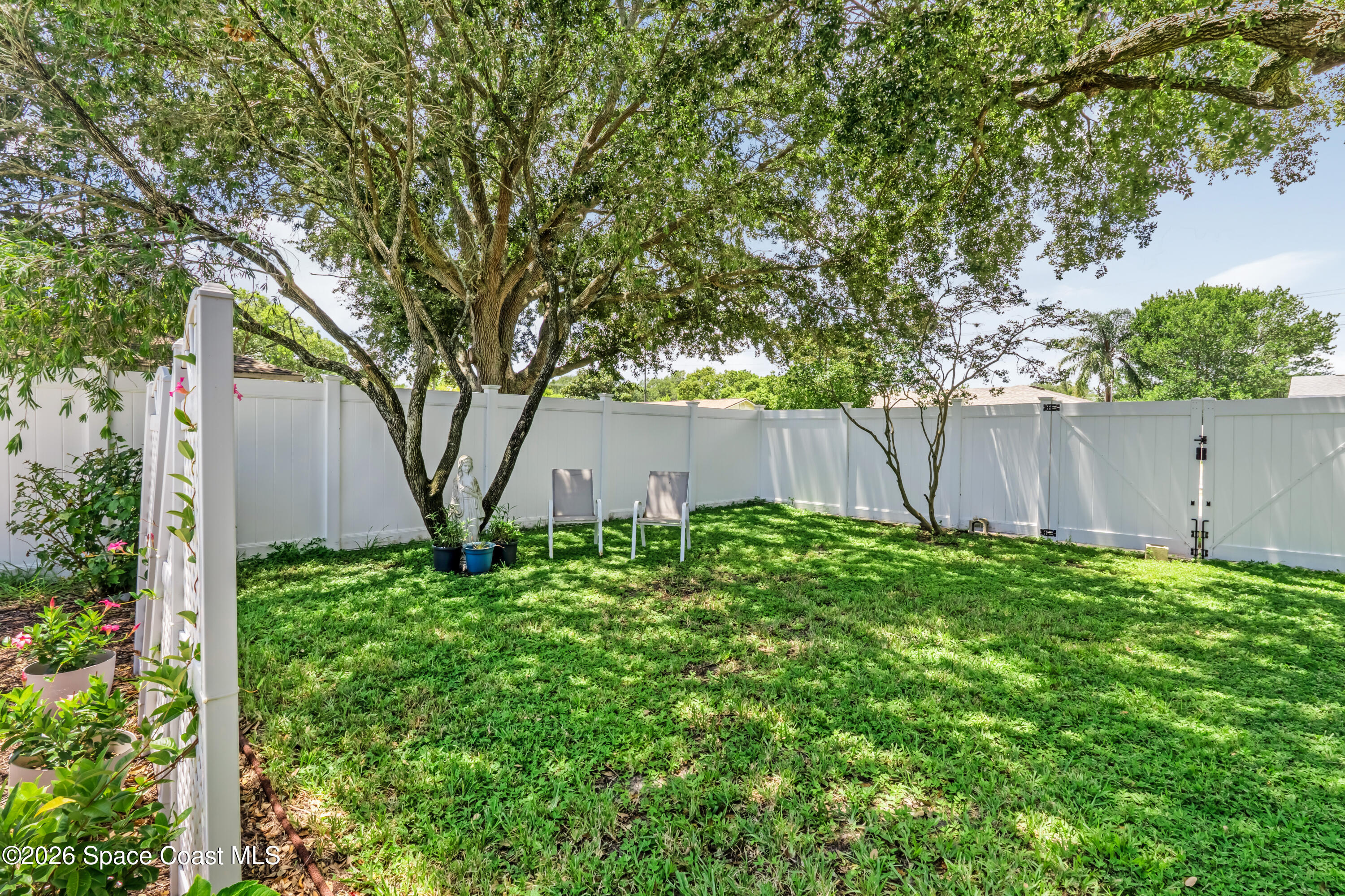 967 Hunter Park Place Property Photo 23