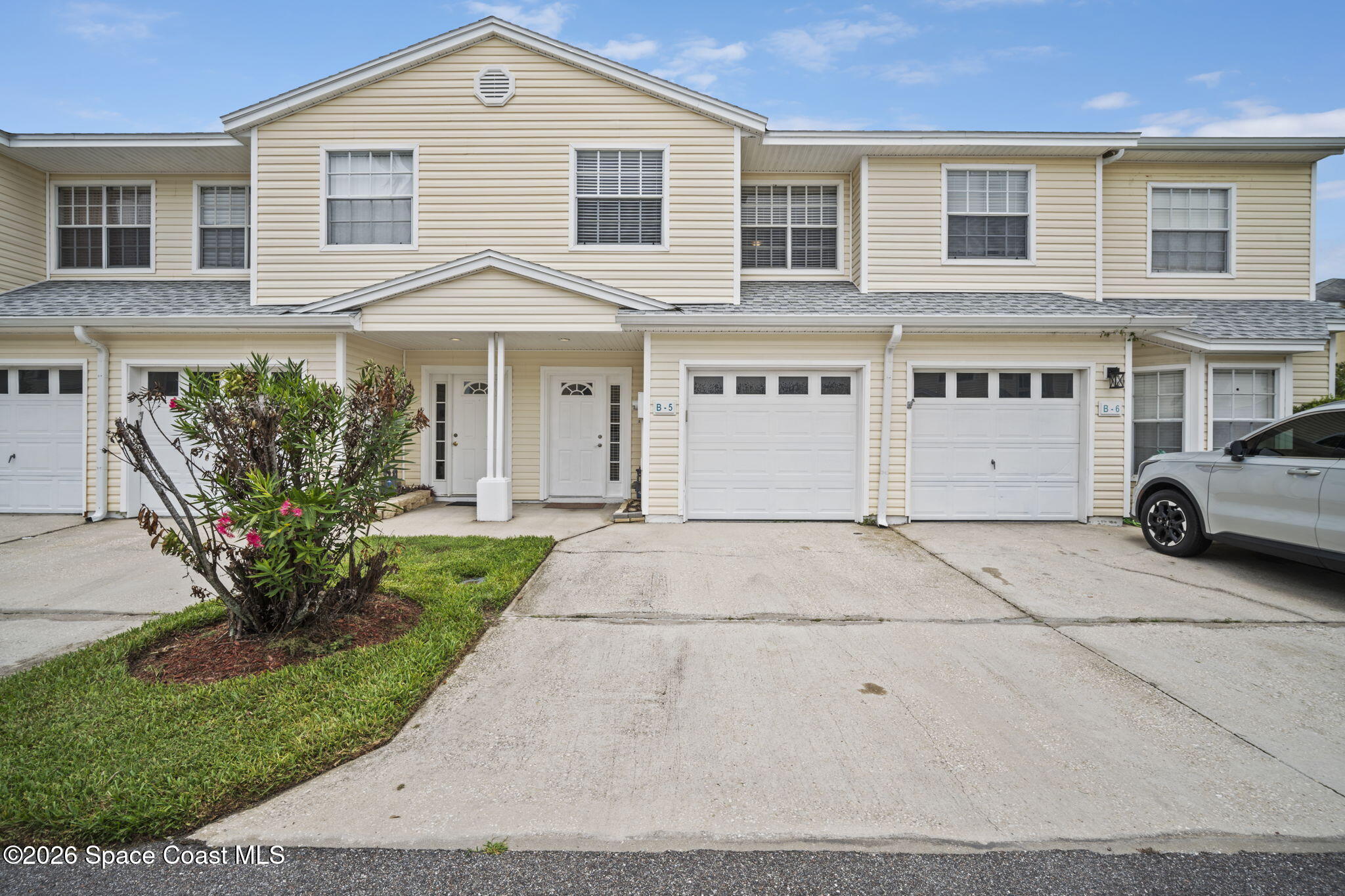 2990 S Fiske Boulevard B5 Property Photo 3