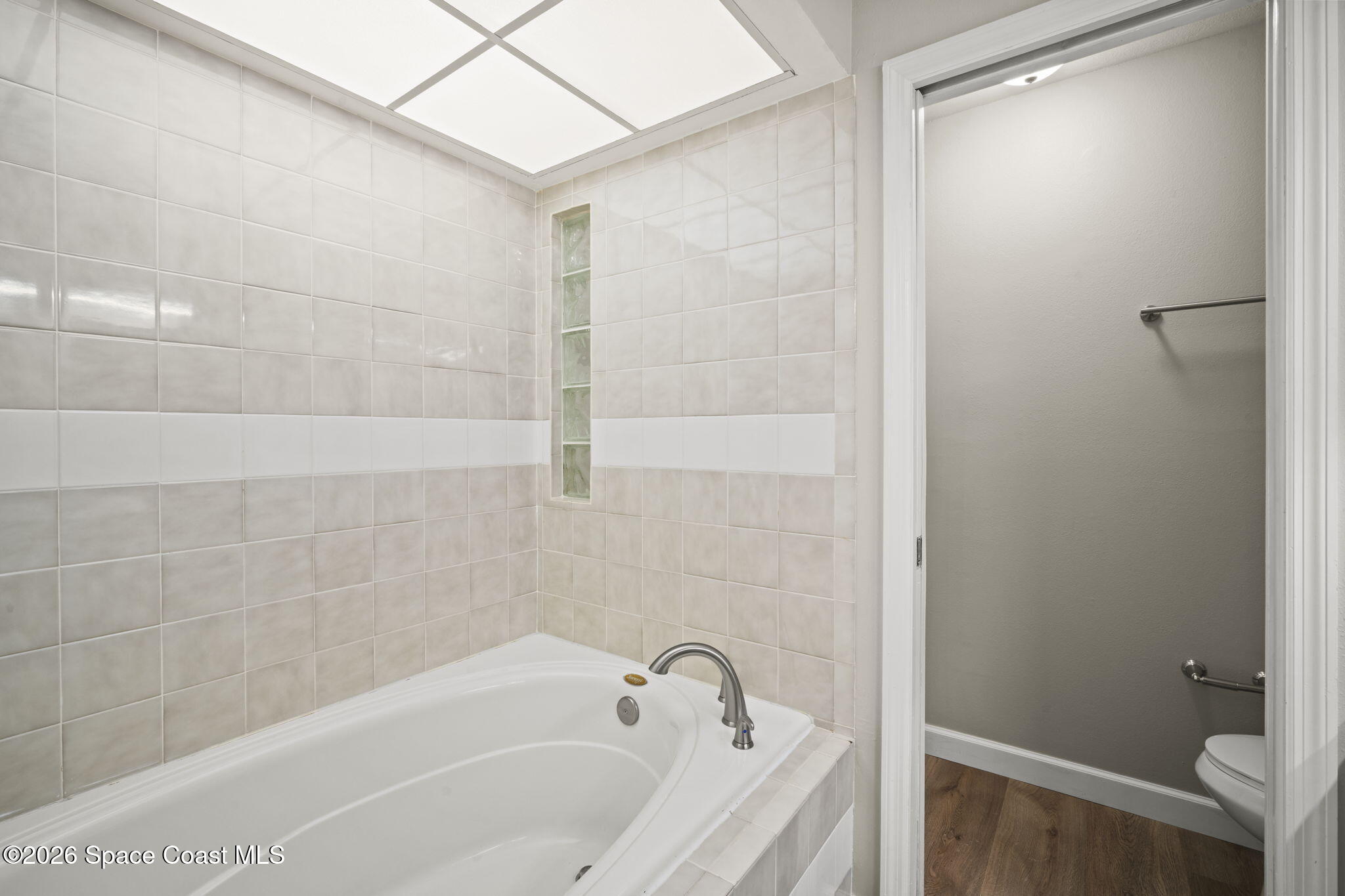 2990 S Fiske Boulevard B5 Property Photo 23
