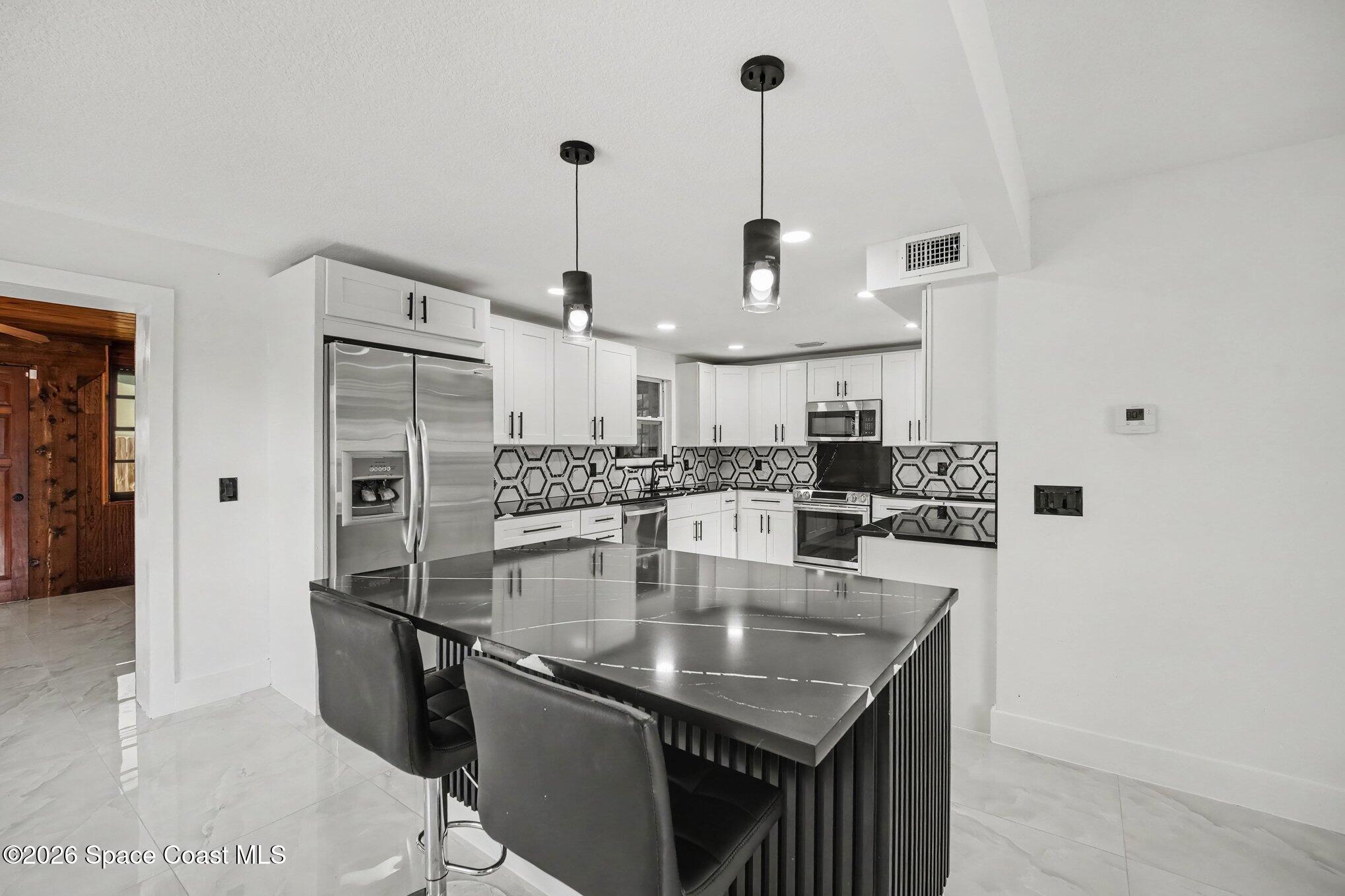 508 S Ixora Drive S Property Photo 6