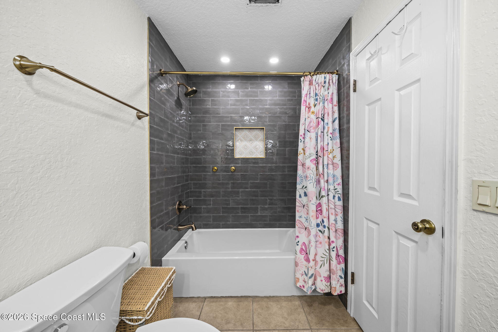 310 Lee Avenue Property Photo 16