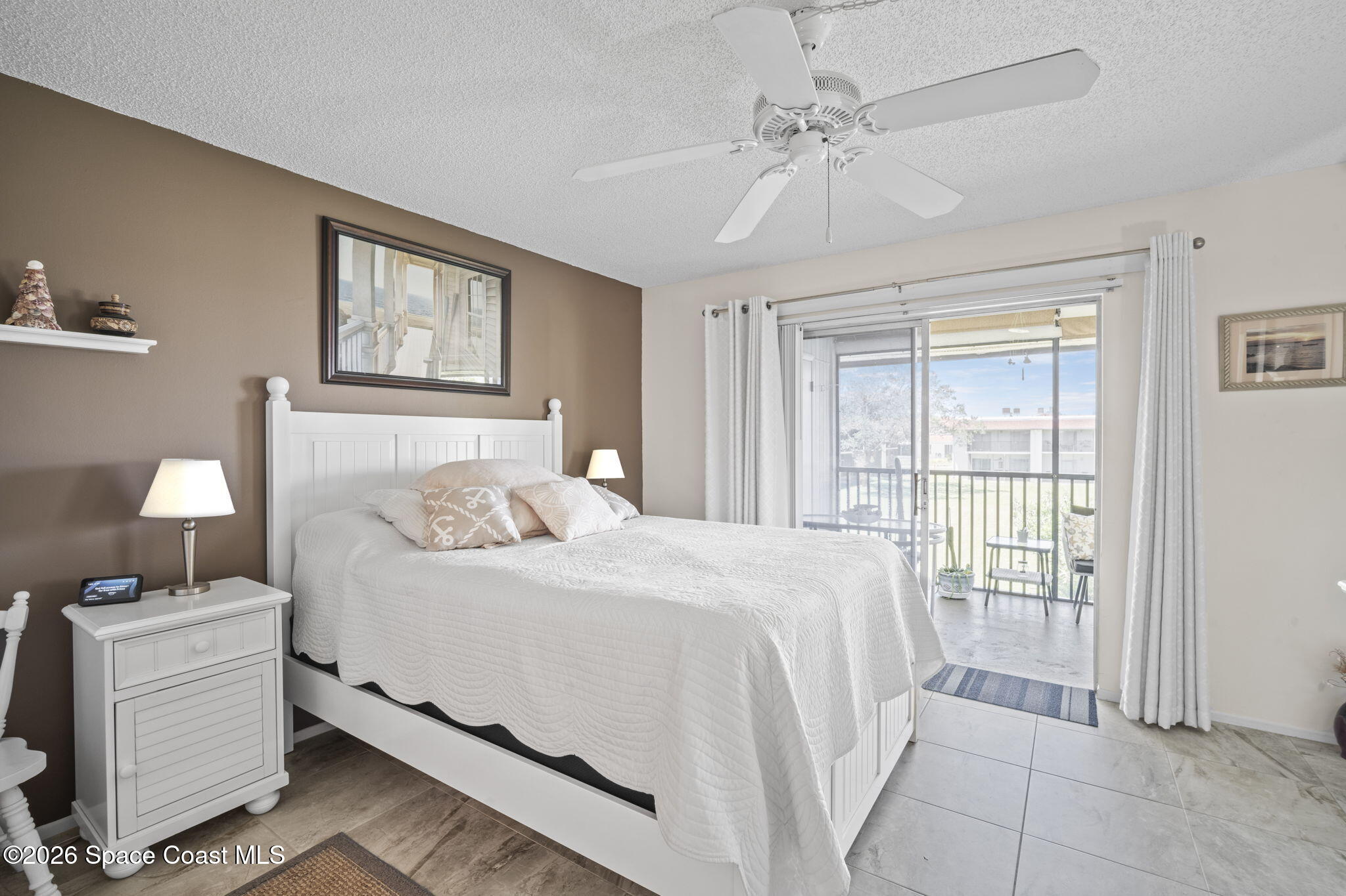 200 Saint Lucie Lane 609 Property Photo 11
