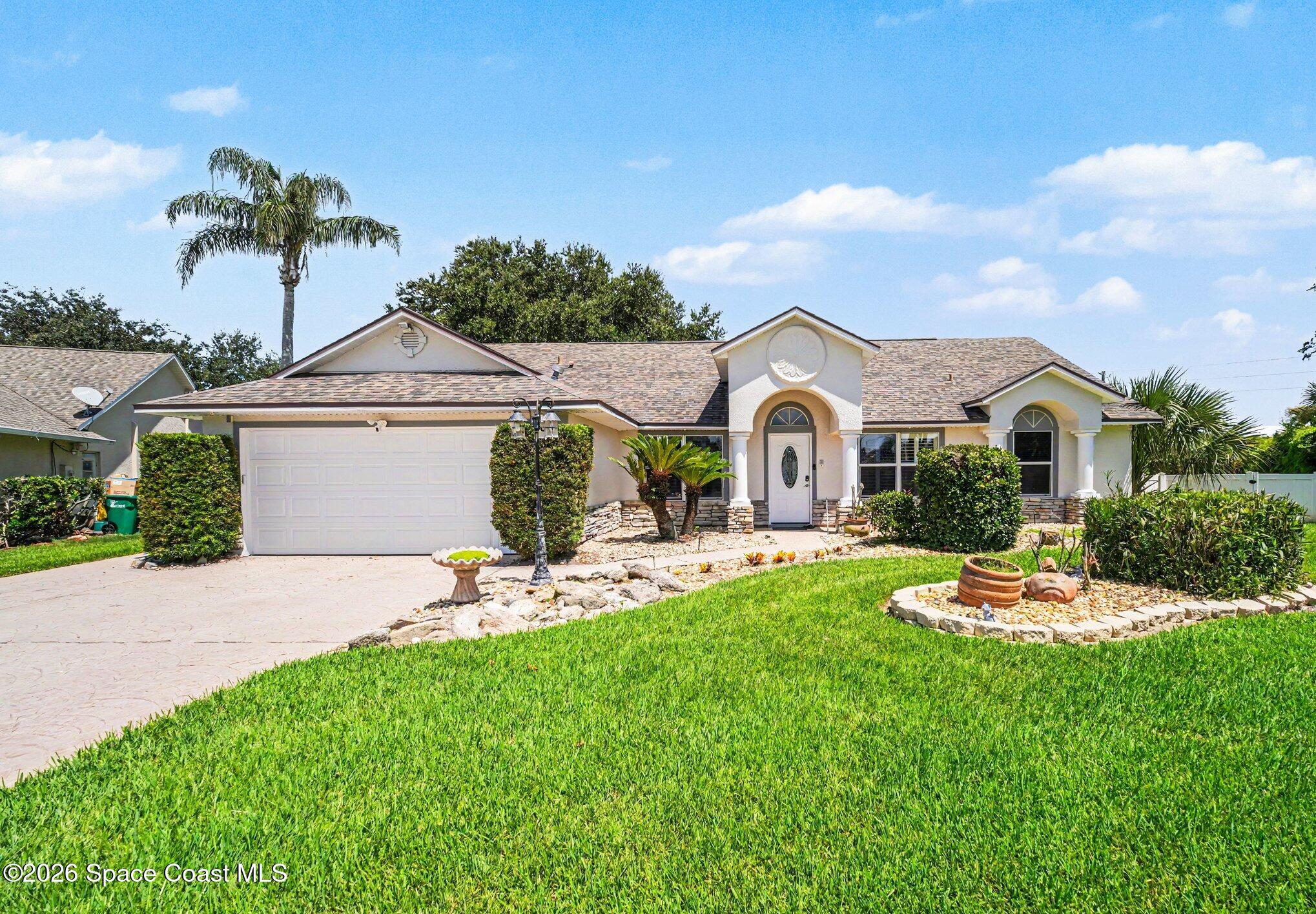504 Lake Victoria Circle Property Photo 7