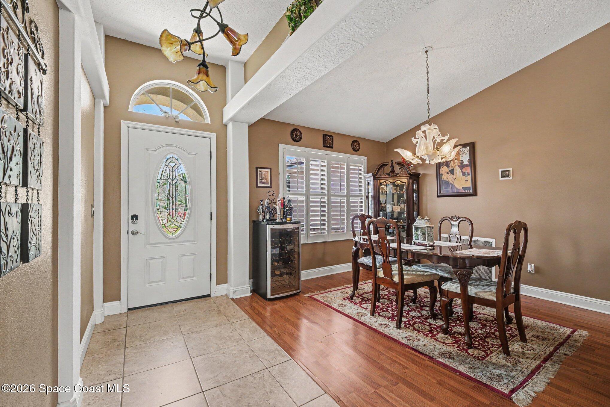 504 Lake Victoria Circle Property Photo 8