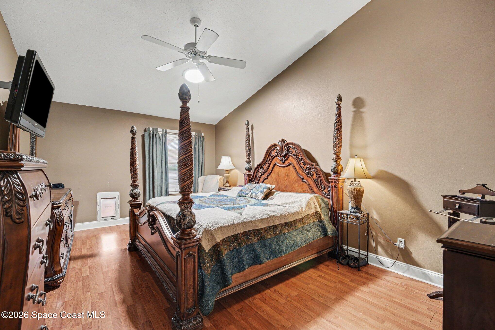 504 Lake Victoria Circle Property Photo 18