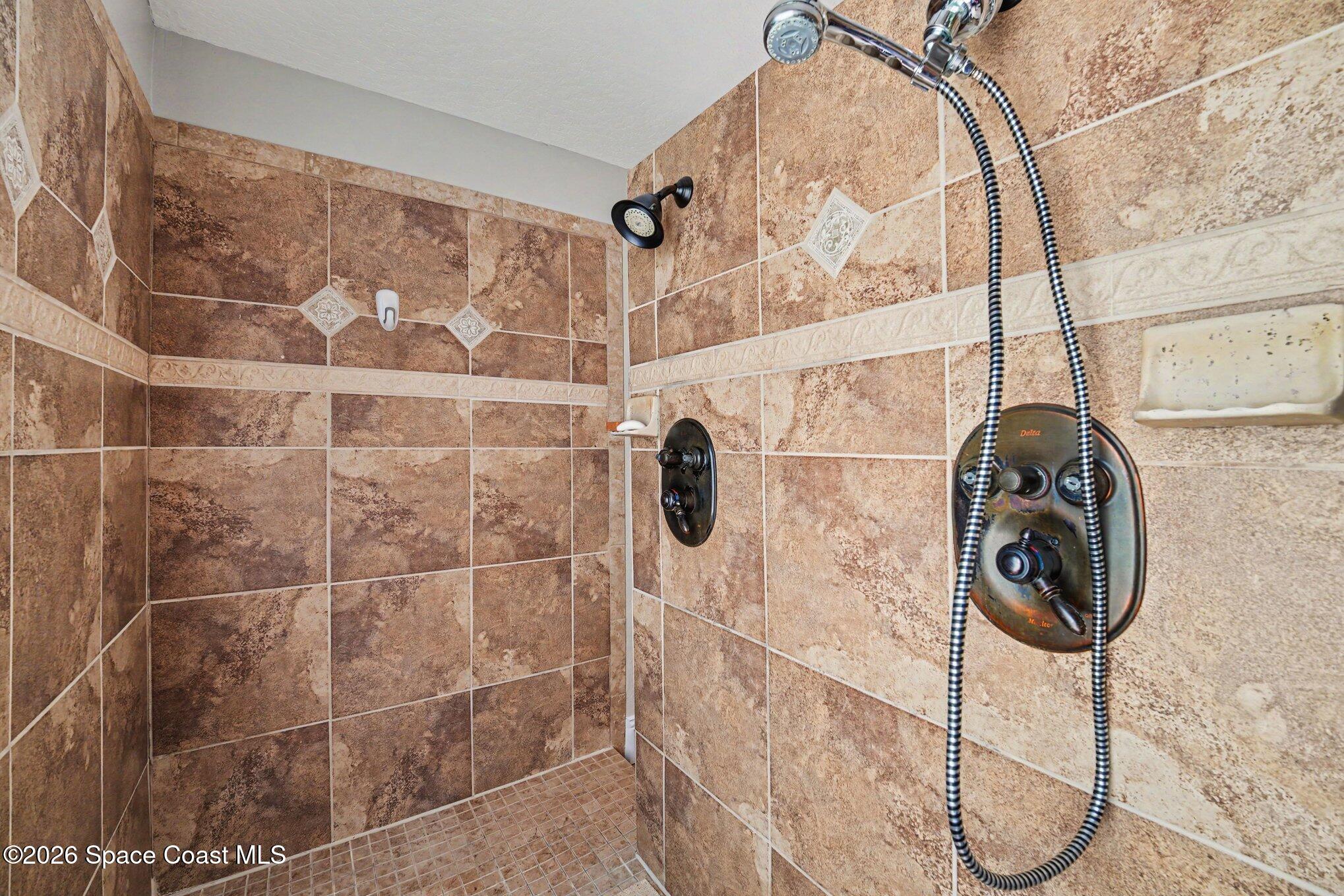 504 Lake Victoria Circle Property Photo 21