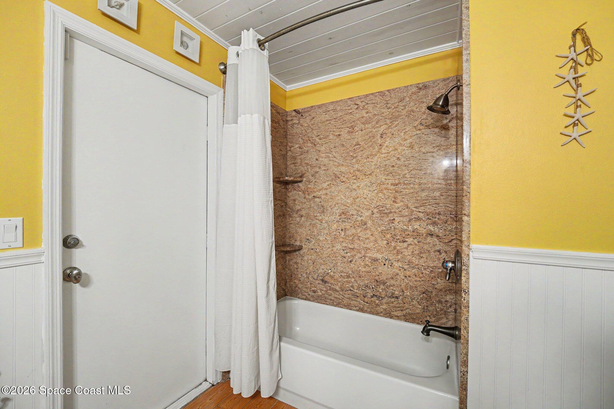 504 Lake Victoria Circle Property Photo 25
