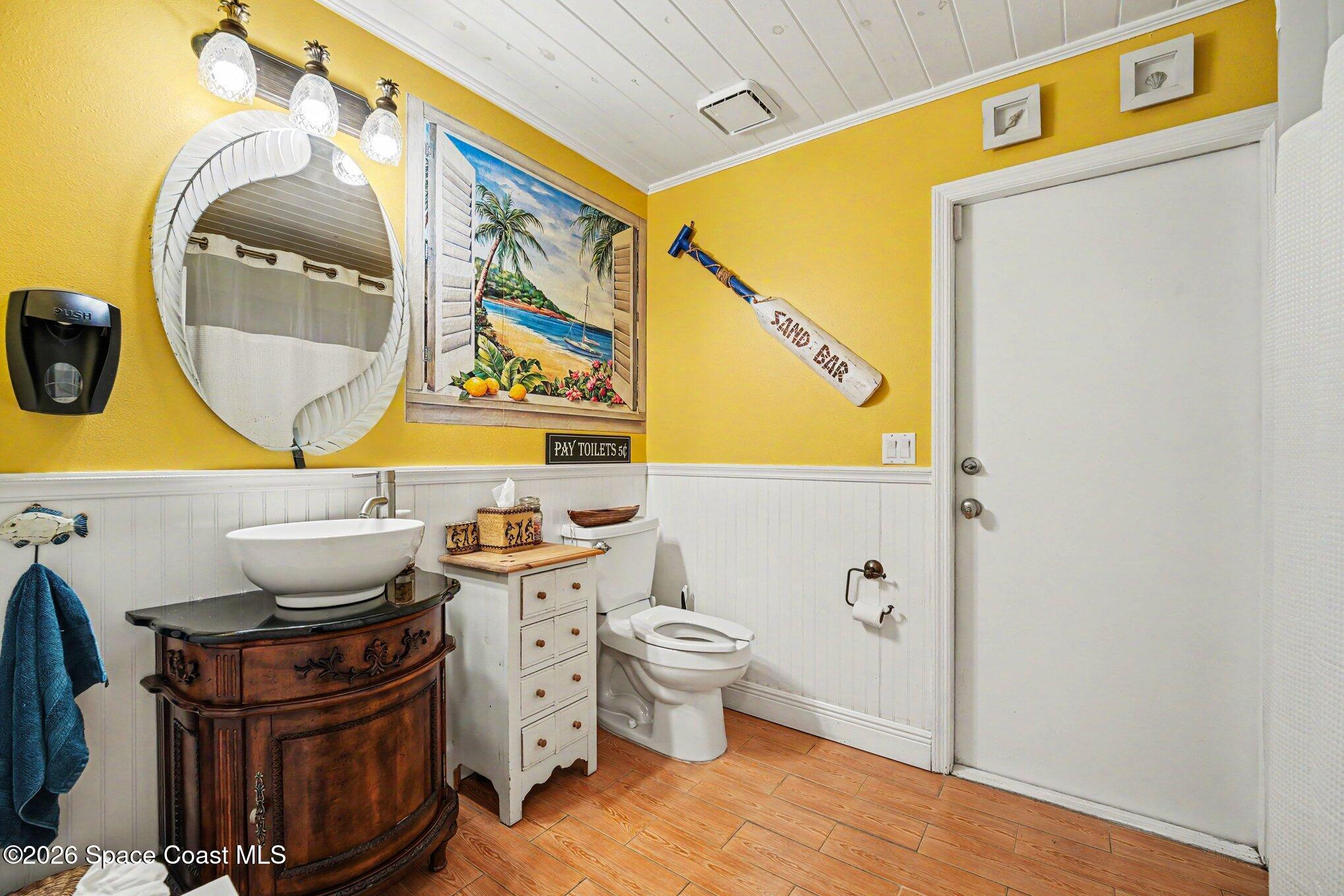 504 Lake Victoria Circle Property Photo 26