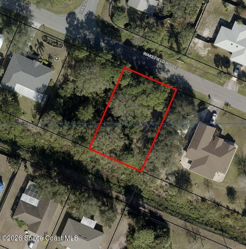 1332 Wakefield Road Se Property Photo 1