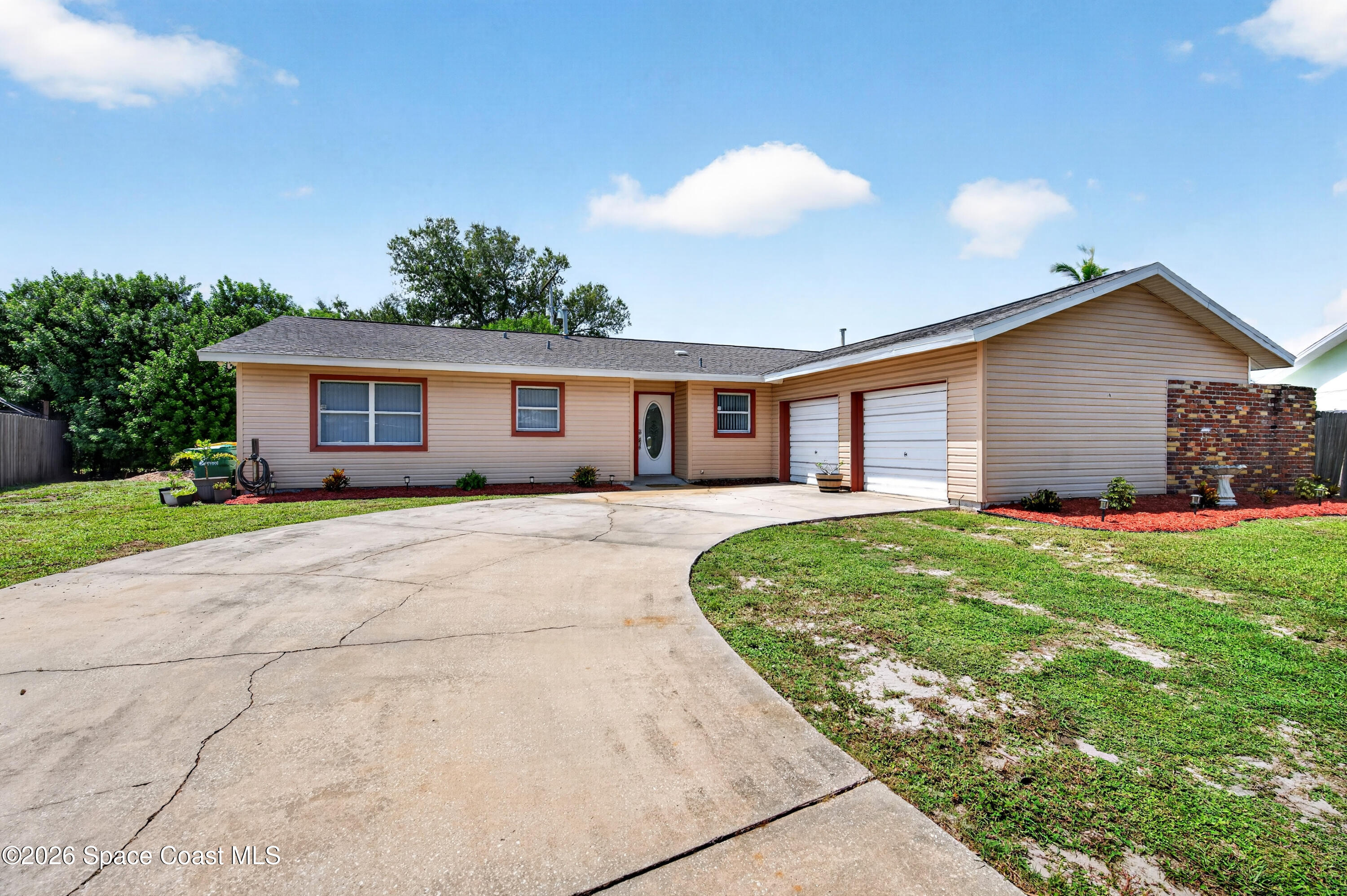 1405 Dolphin Avenue Property Photo 1
