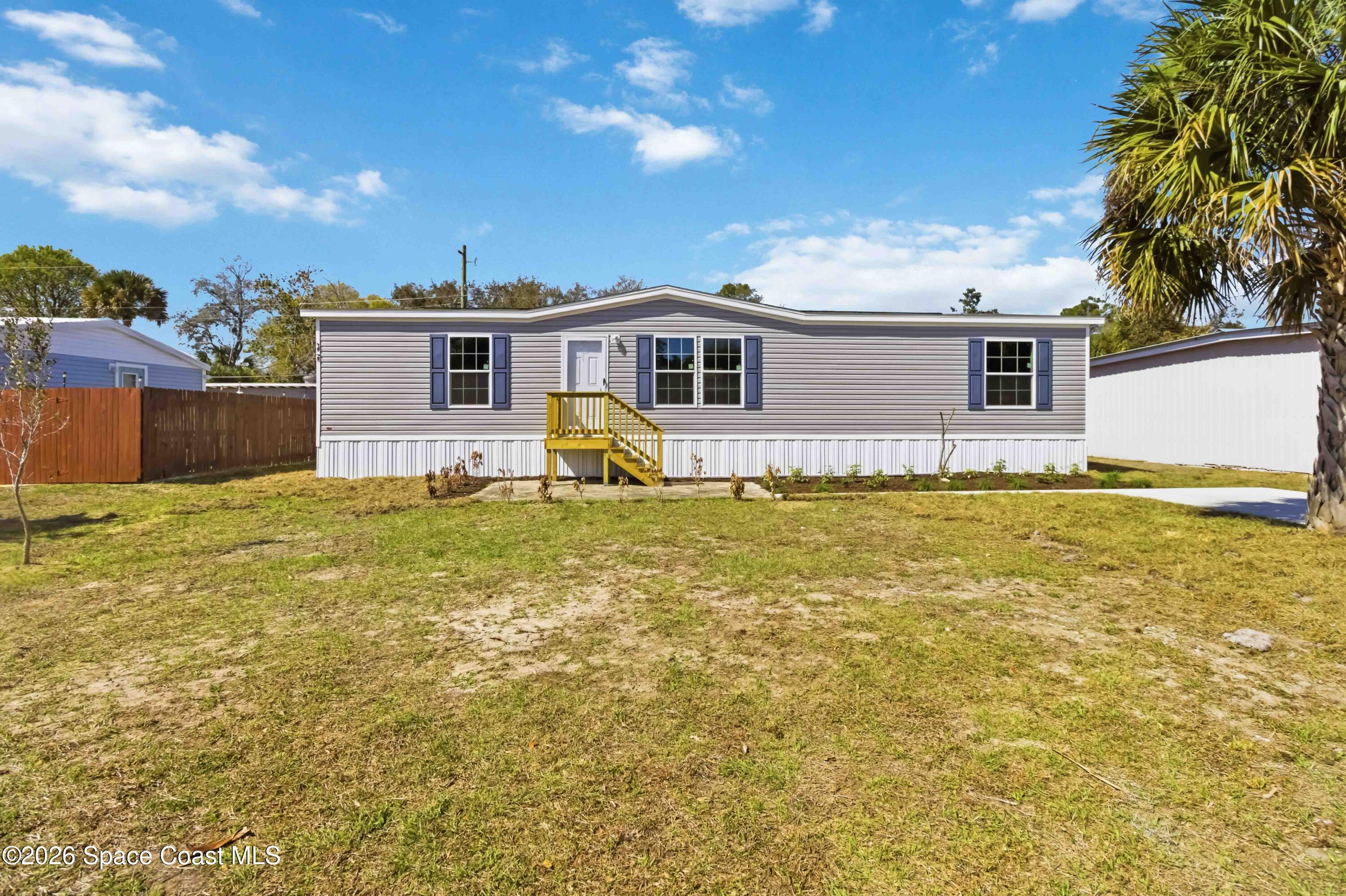 6989 Dahlia Drive Property Photo 2