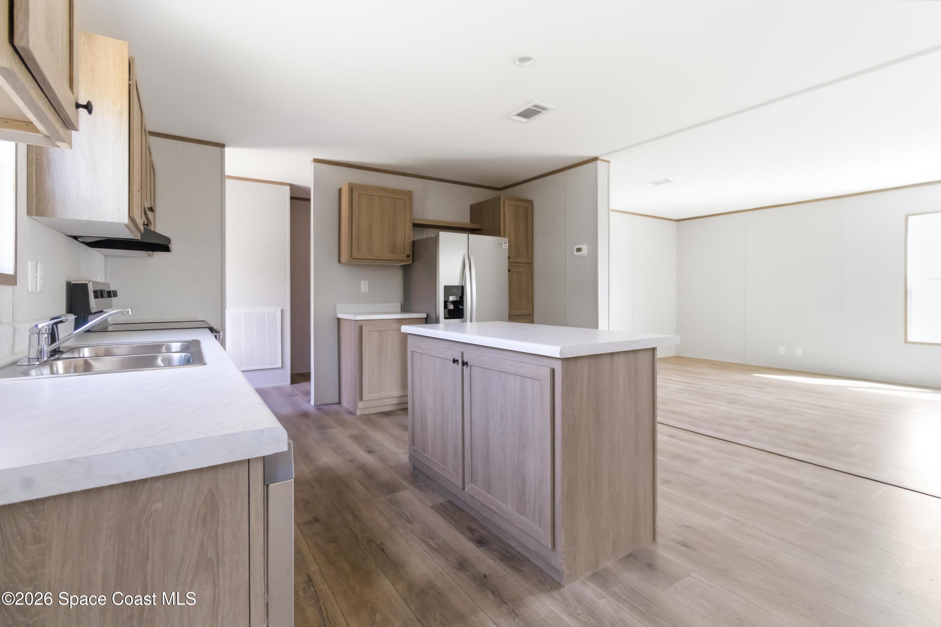 6989 Dahlia Drive Property Photo 11