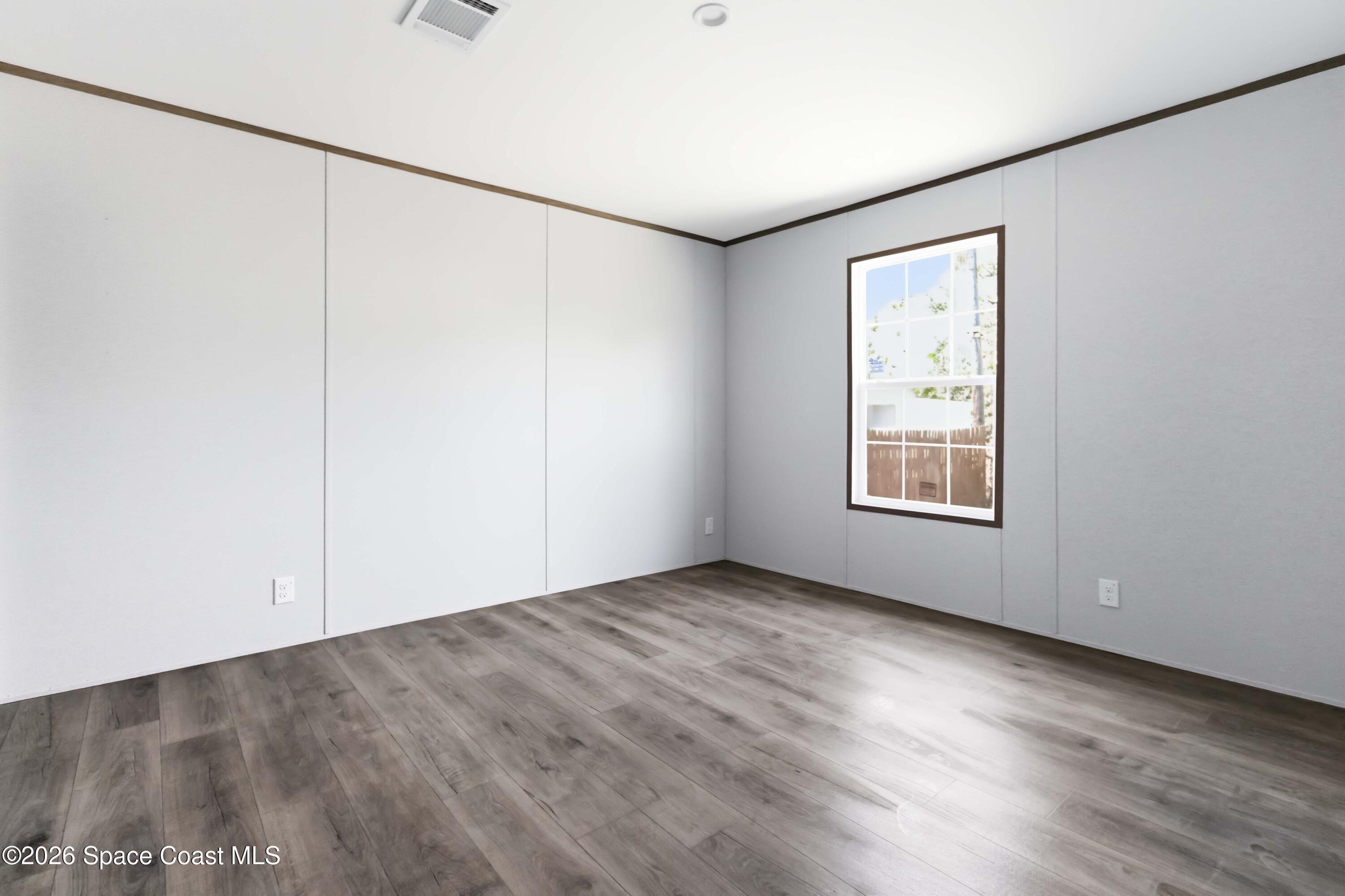 6989 Dahlia Drive Property Photo 25