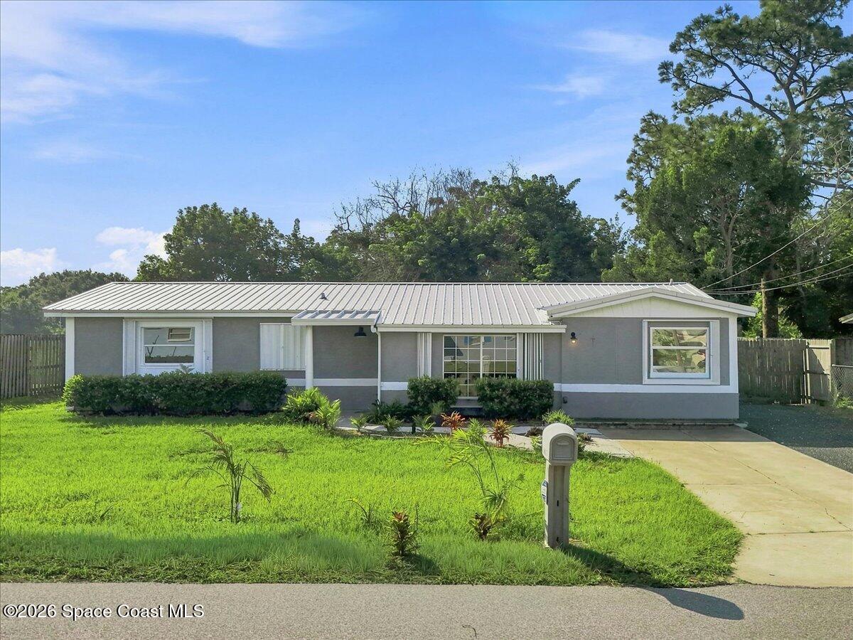2405 Dolphin Road Property Photo 1