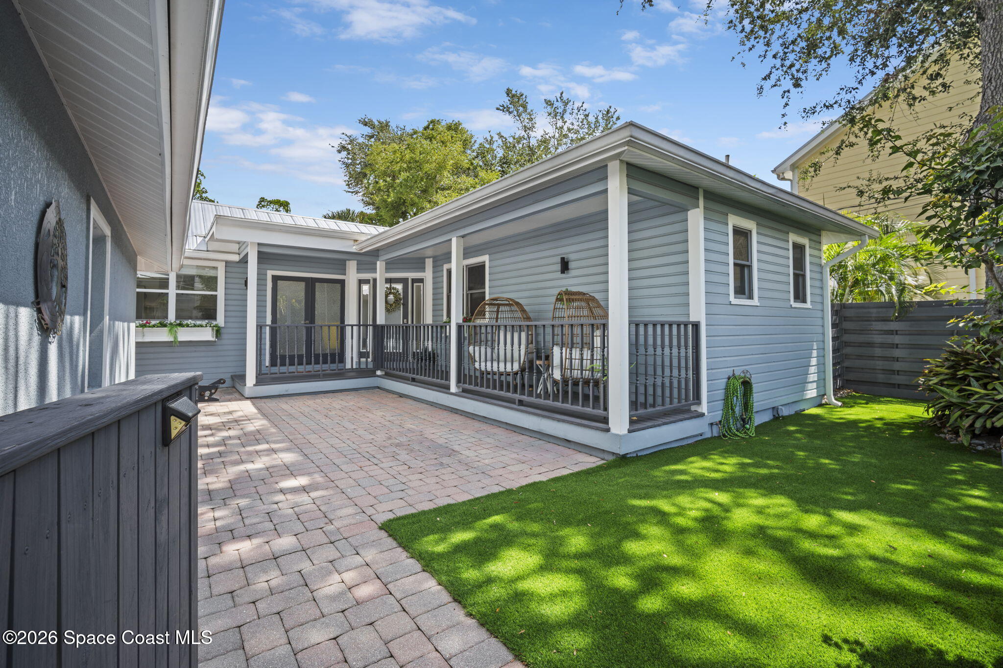 1841 Laurel Street Property Photo 5