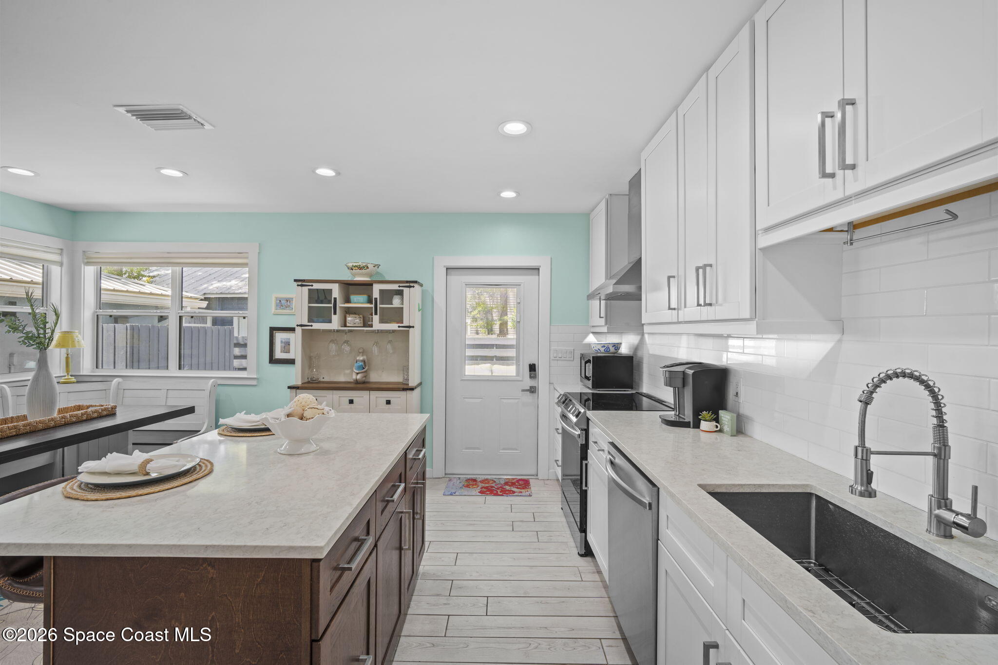 1841 Laurel Street Property Photo 8