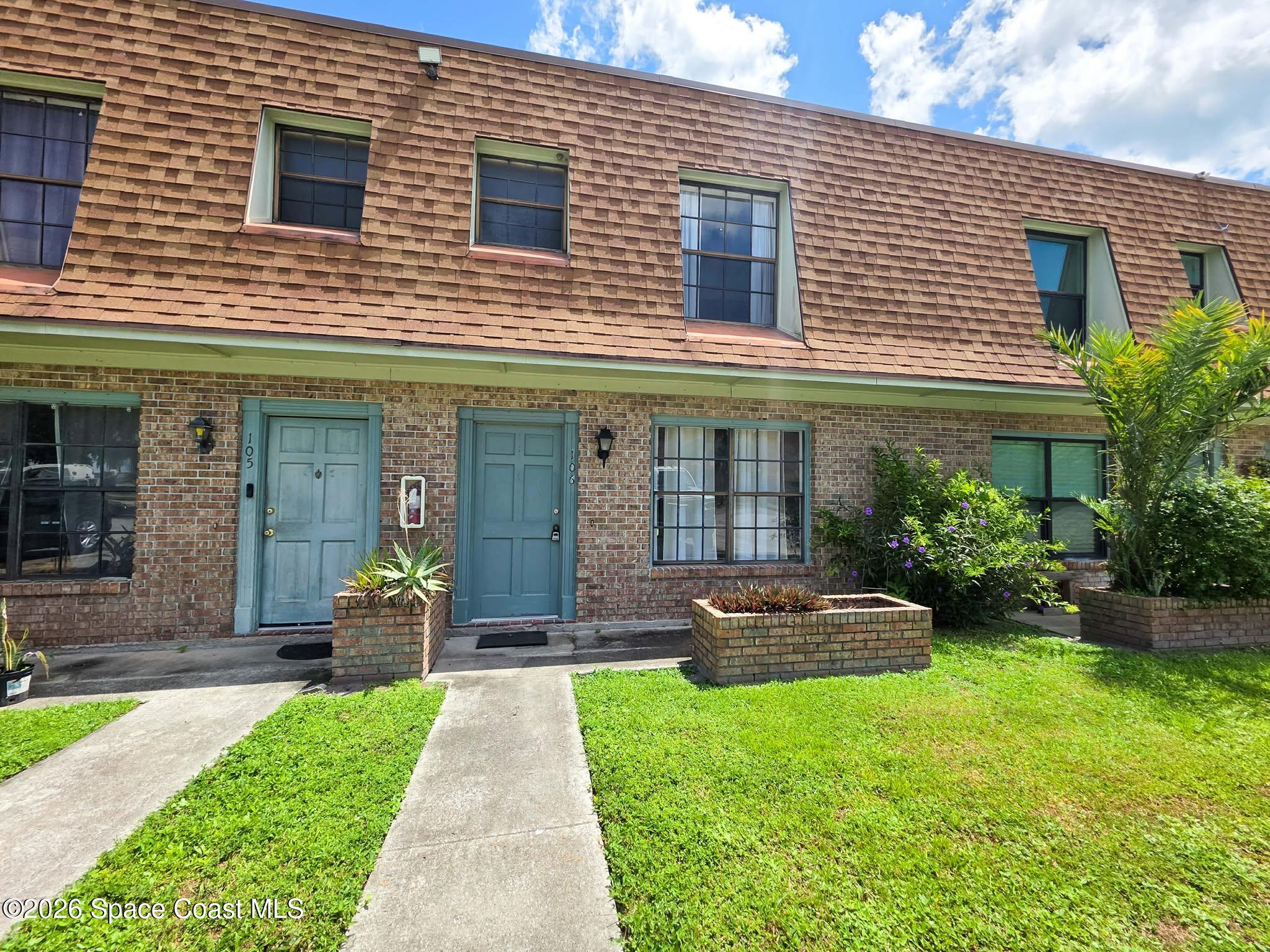 1301 Arlington Lane NE 106 Property Photo 1
