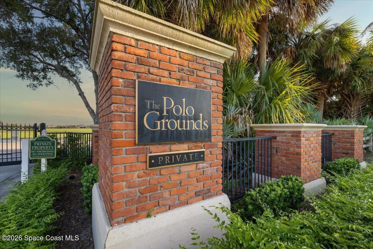 1023 W Polo Grounds Drive Property Photo 20