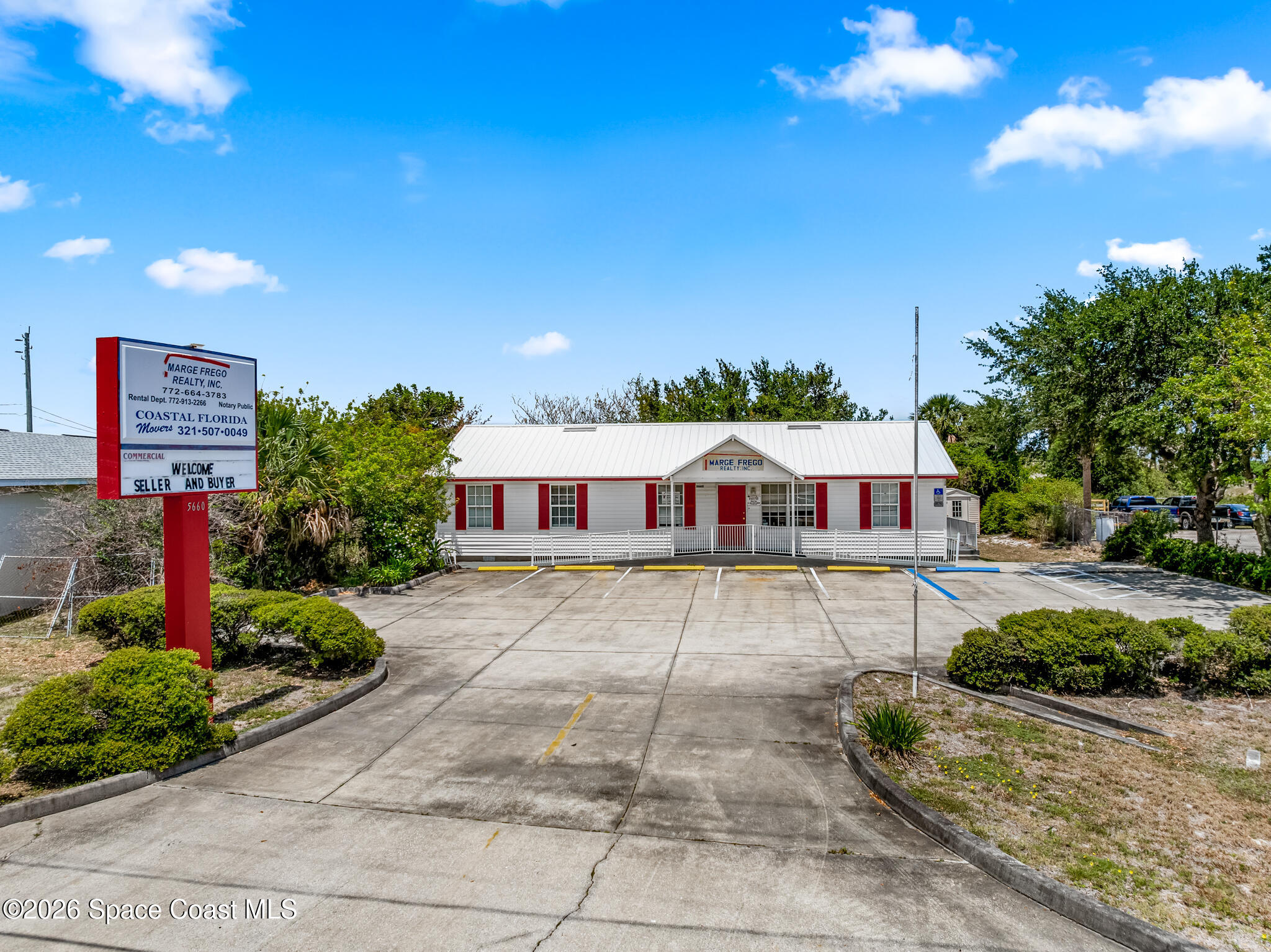5660 Micco Road Property Photo 1