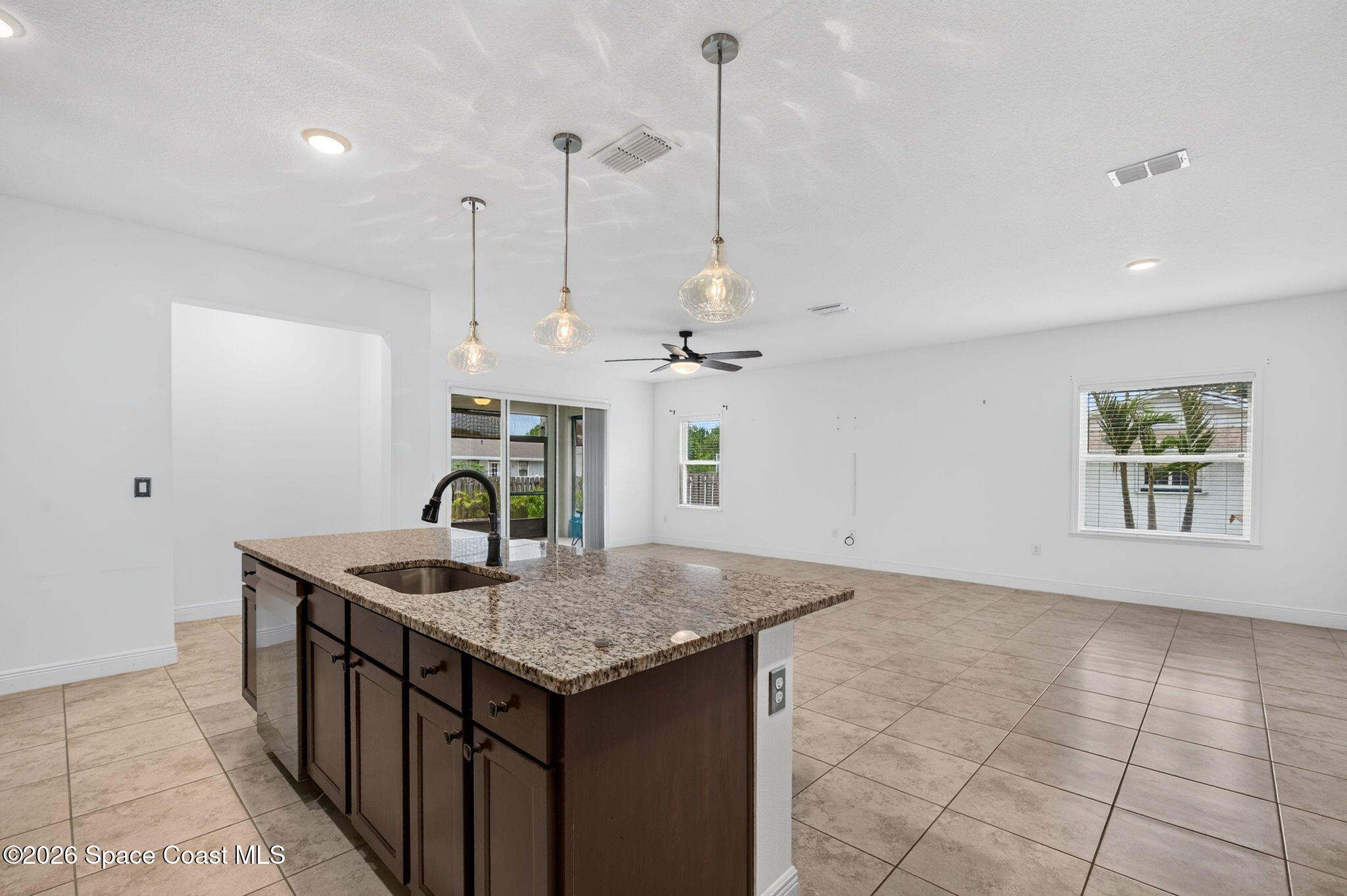 2407 Fallon Boulevard Ne Property Photo 25