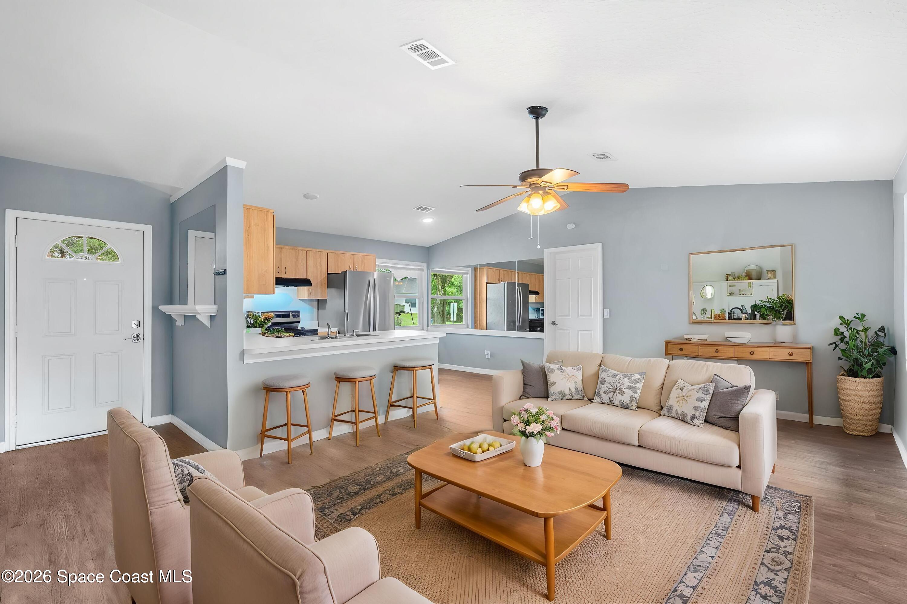 1691 Tugwell Street Se Property Photo 6