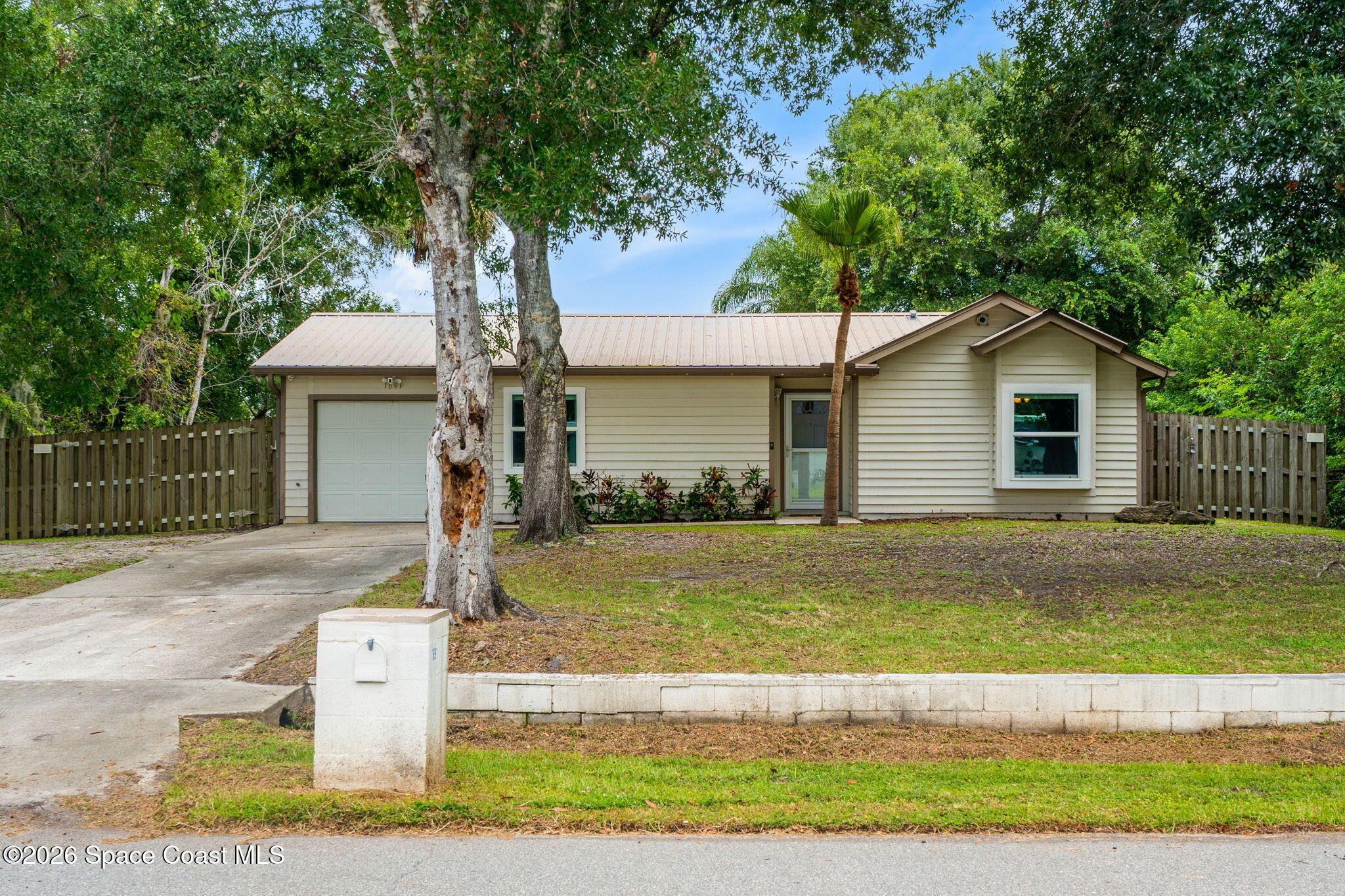 1691 Tugwell Street Se Property Photo 35