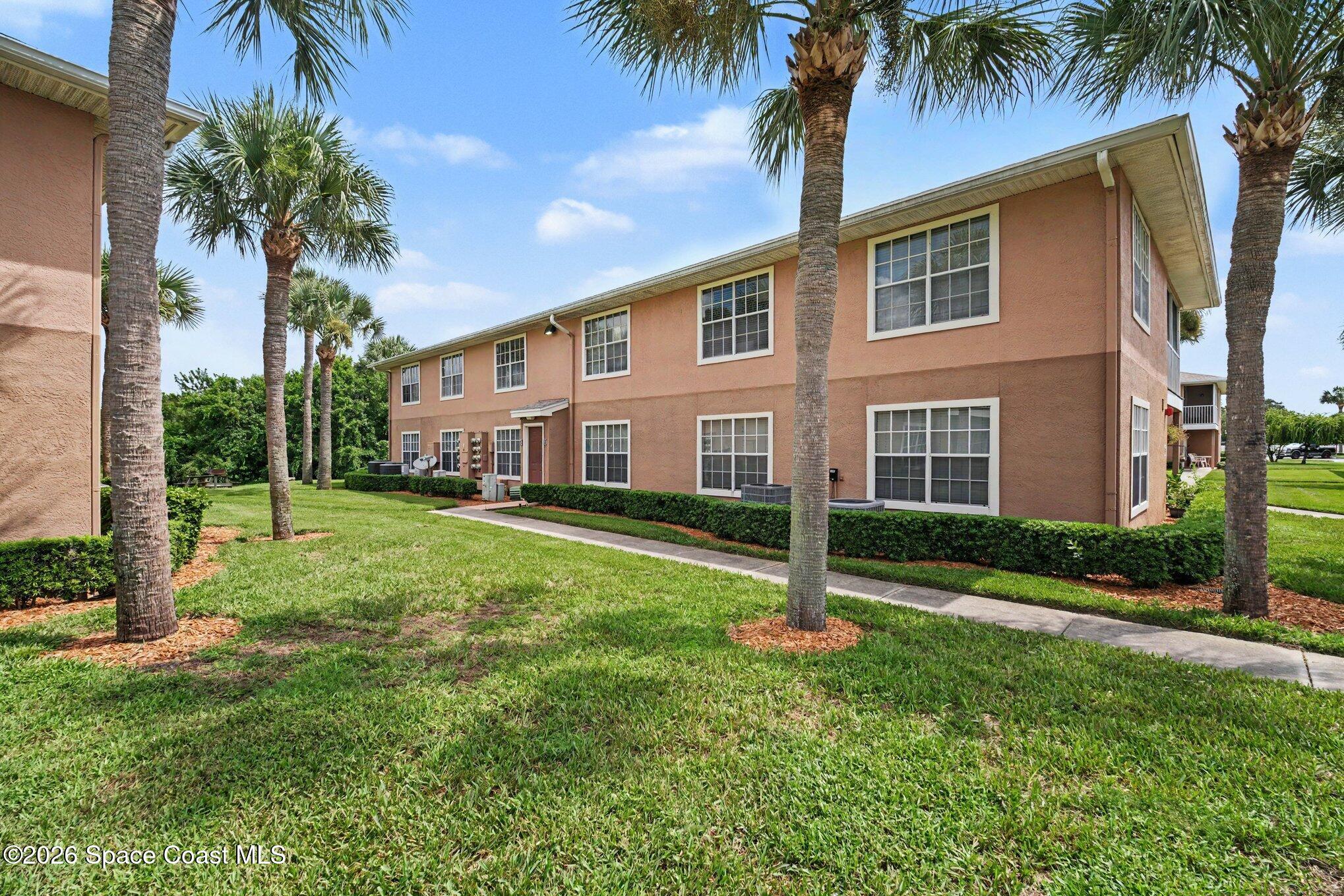 1821 Long Iron Drive 422 Property Photo 1