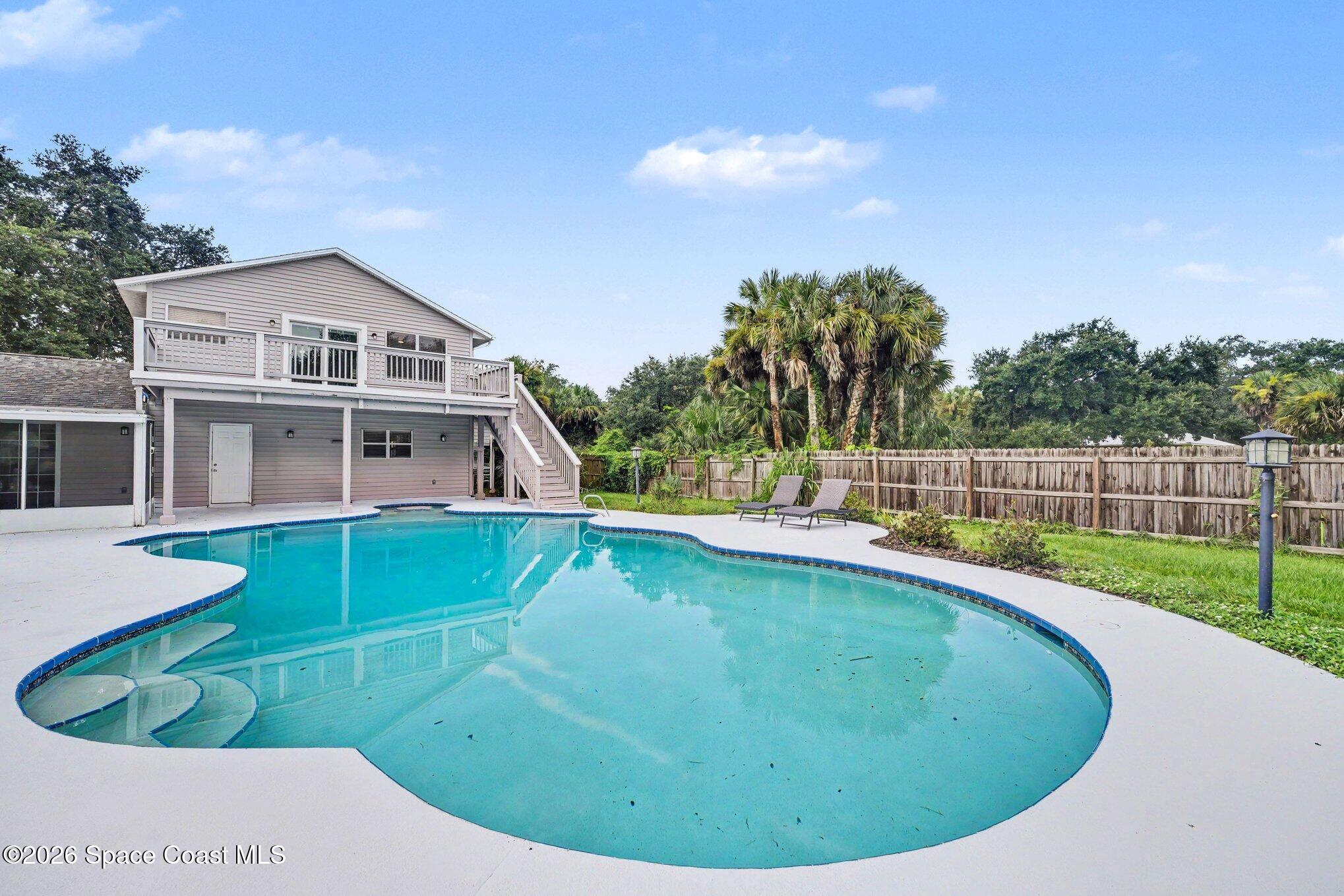 5400 Oxbury Avenue Property Photo 1