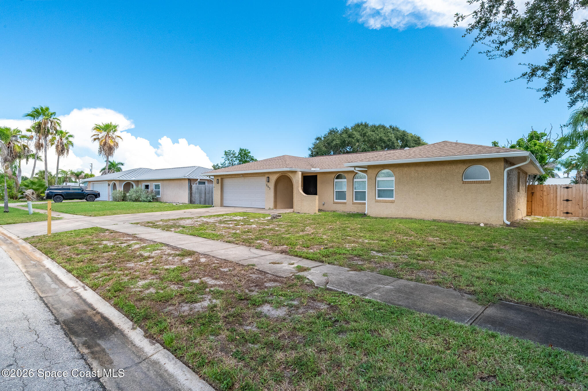 645 Caiman Street Property Photo 3