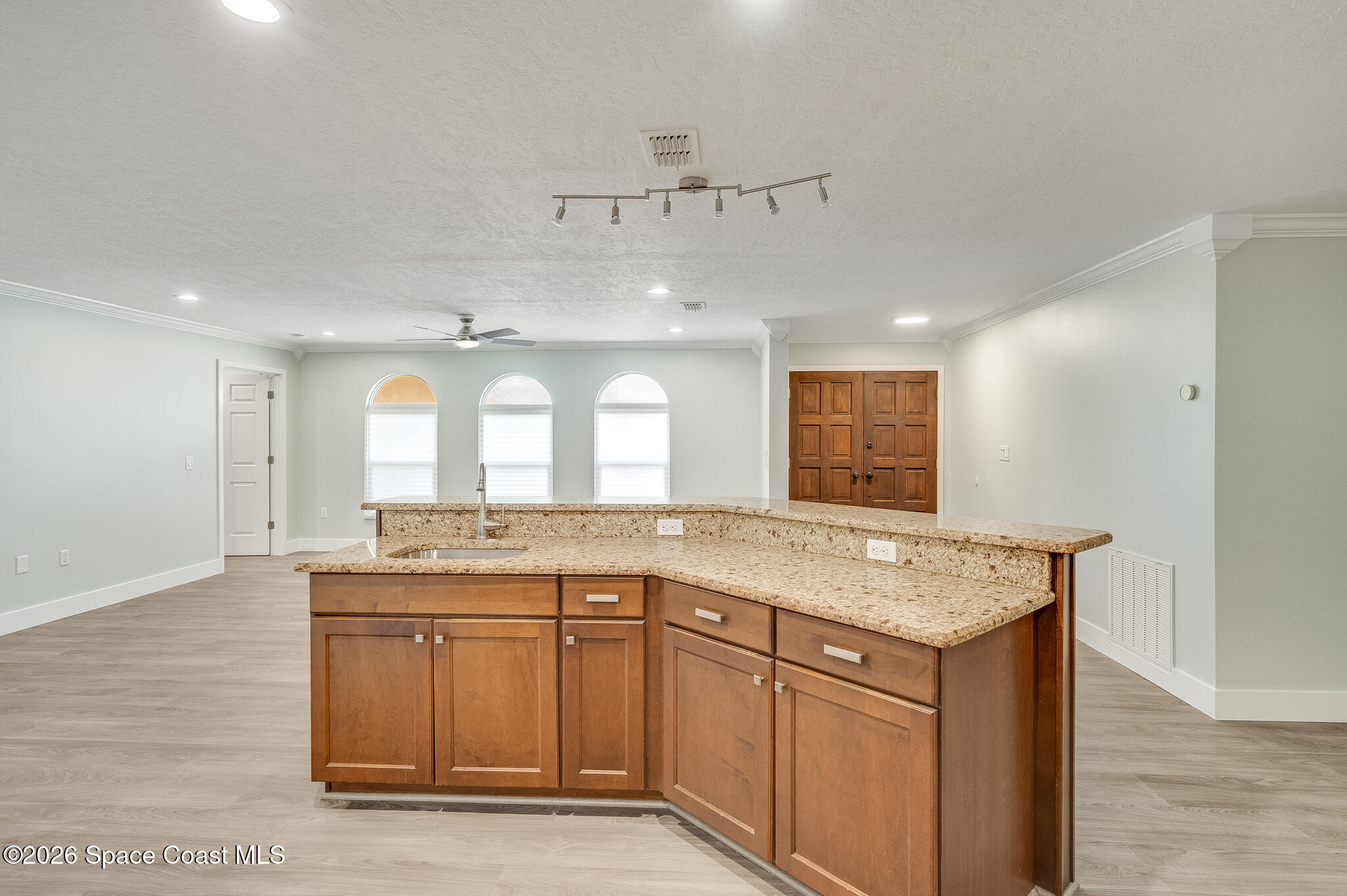 645 Caiman Street Property Photo 10