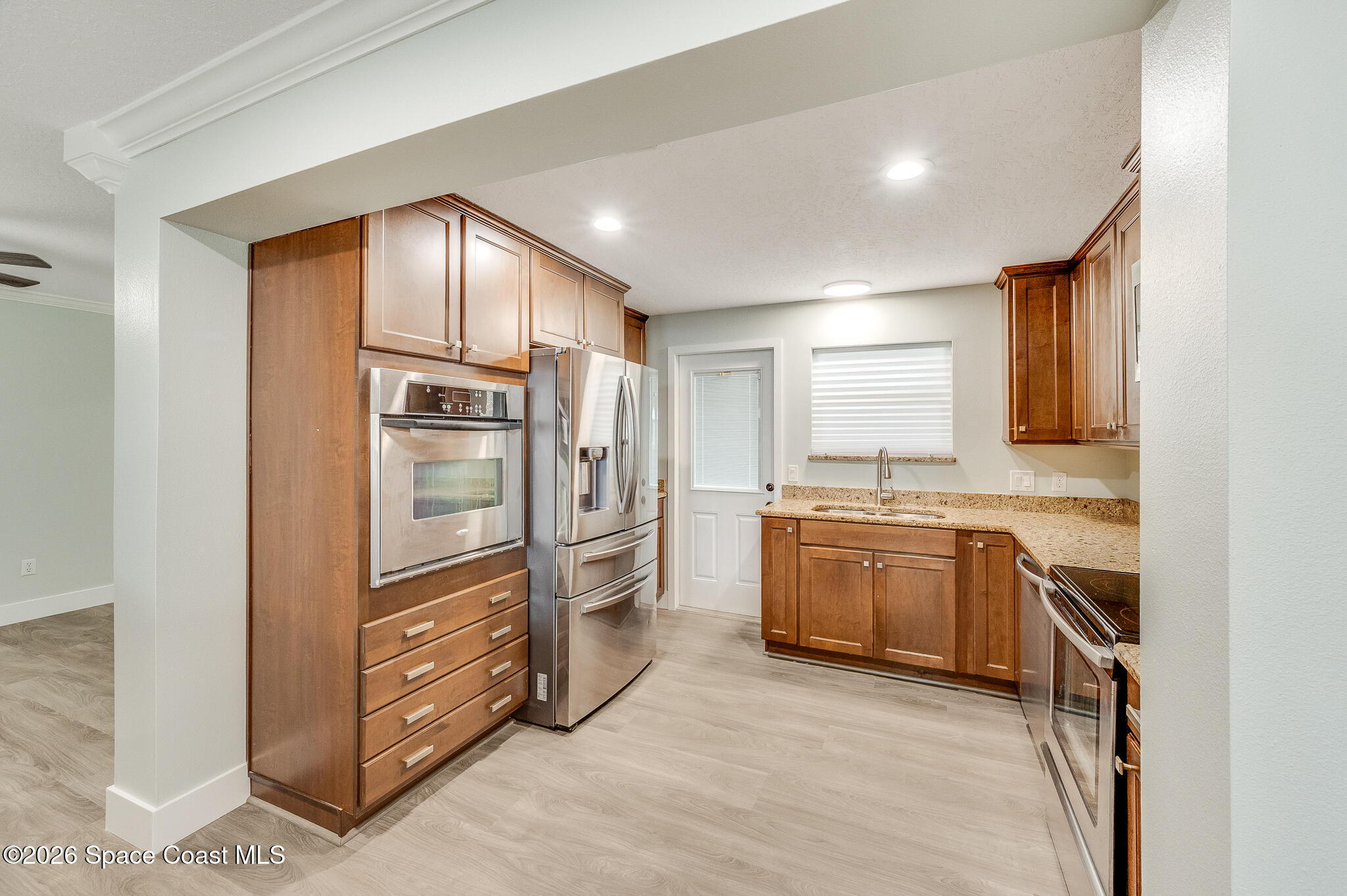 645 Caiman Street Property Photo 12